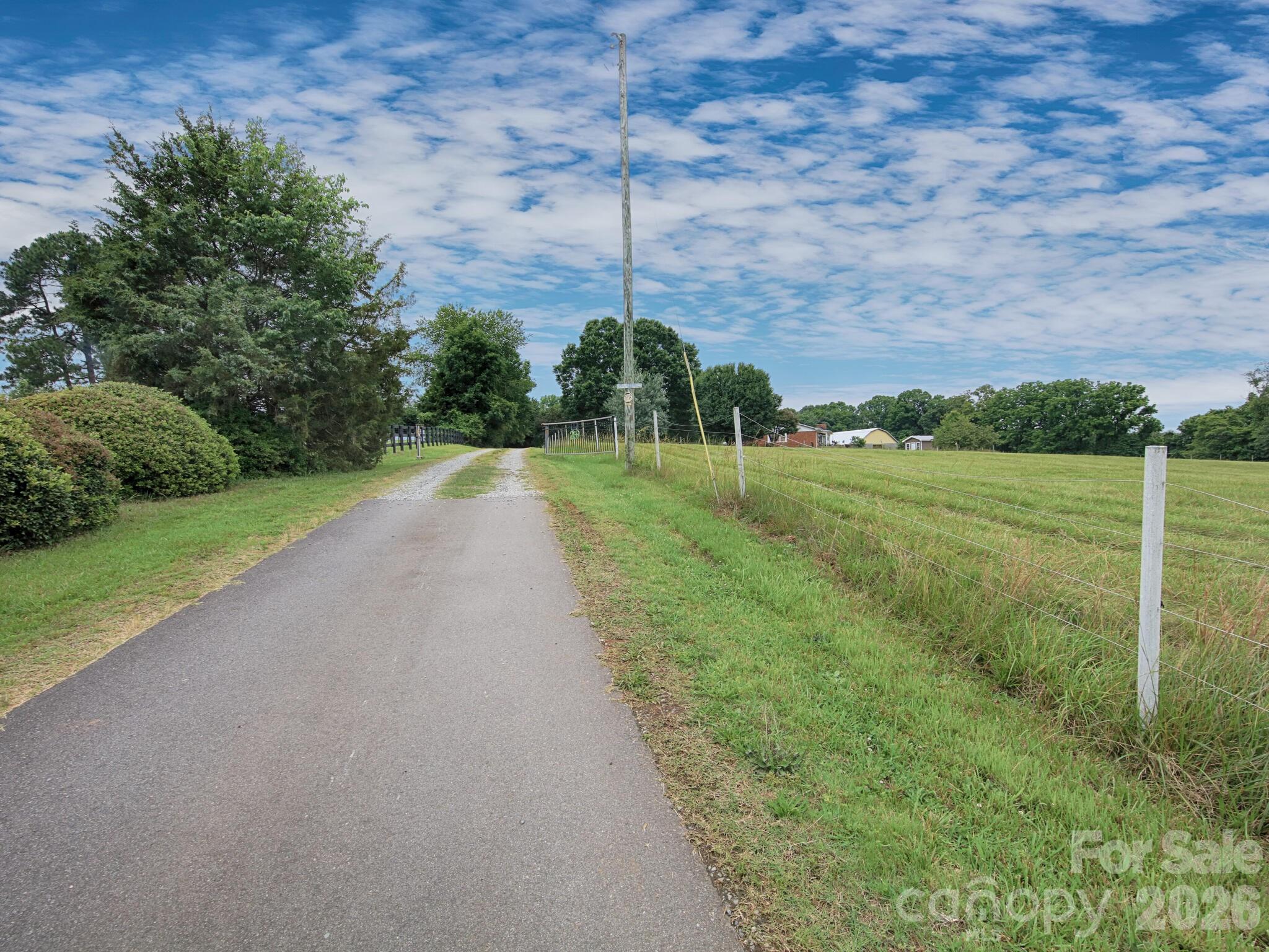 269 Johnson Dairy Road — Mooresville