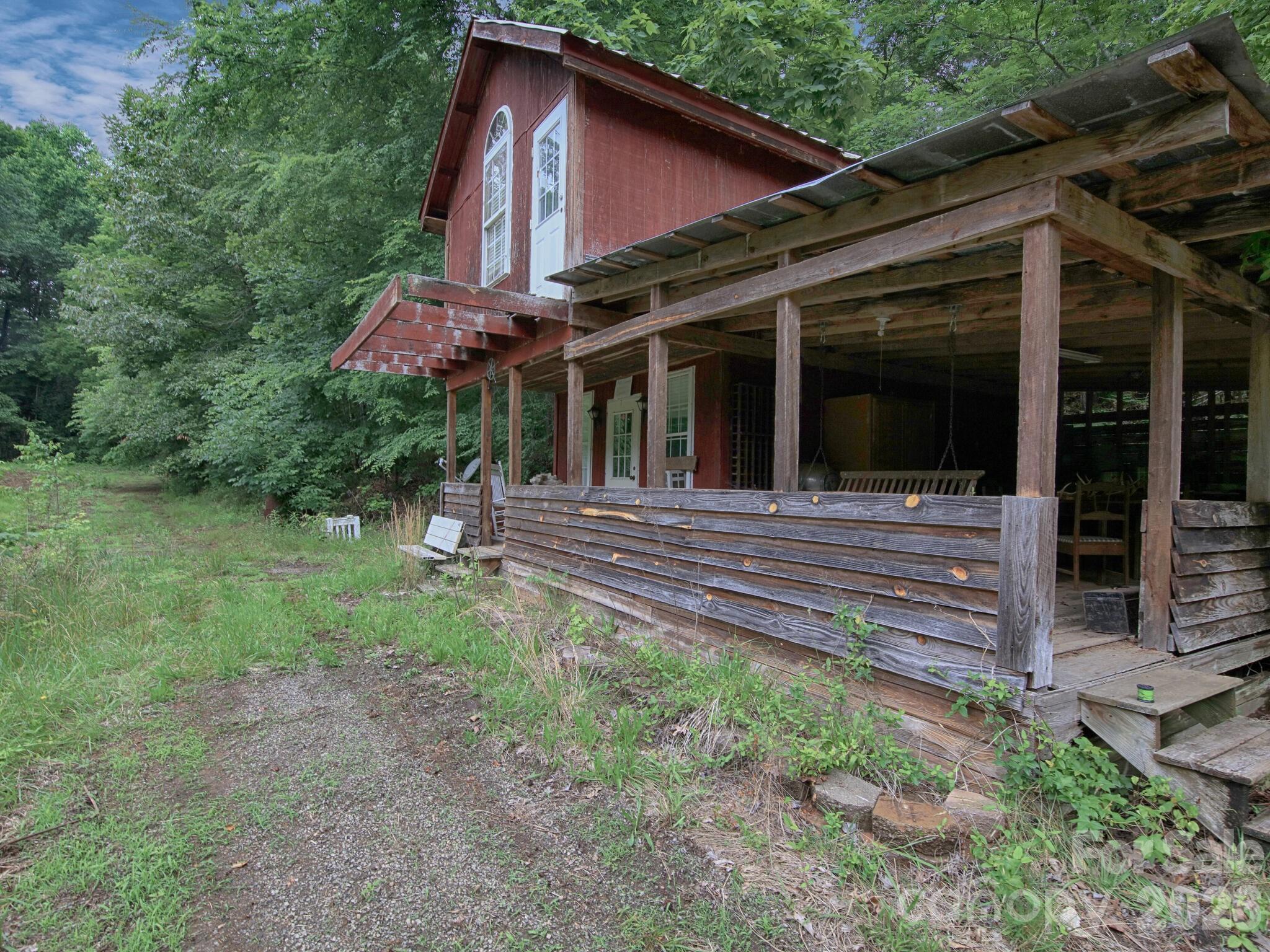 269 Johnson Dairy Road — Mooresville