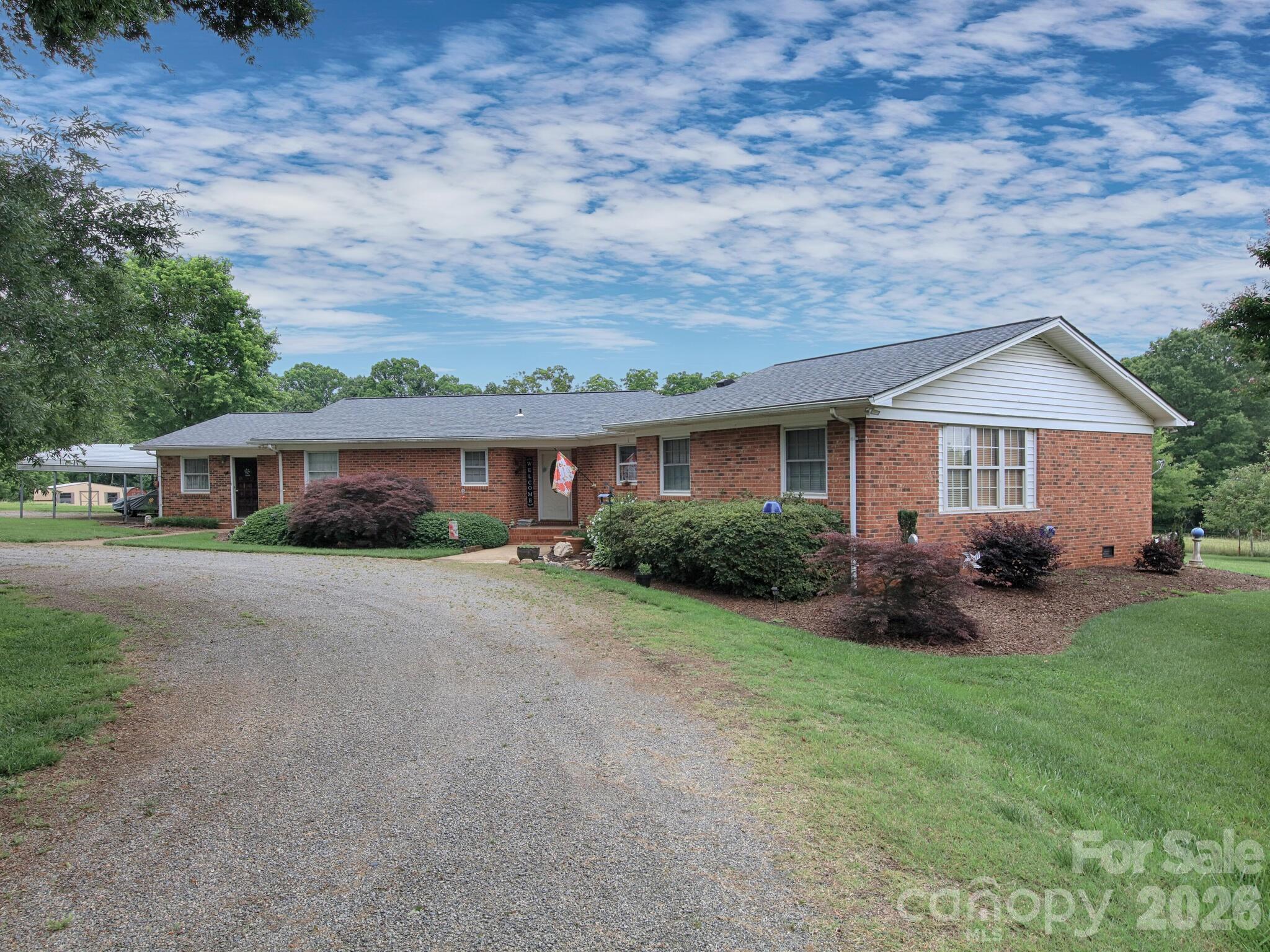 269 Johnson Dairy Road — Mooresville