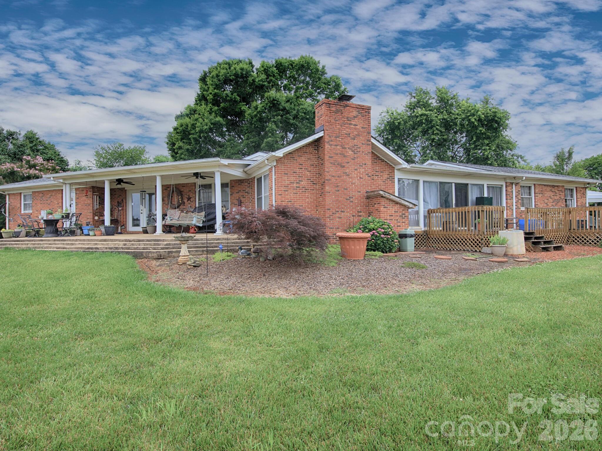 269 Johnson Dairy Road — Mooresville