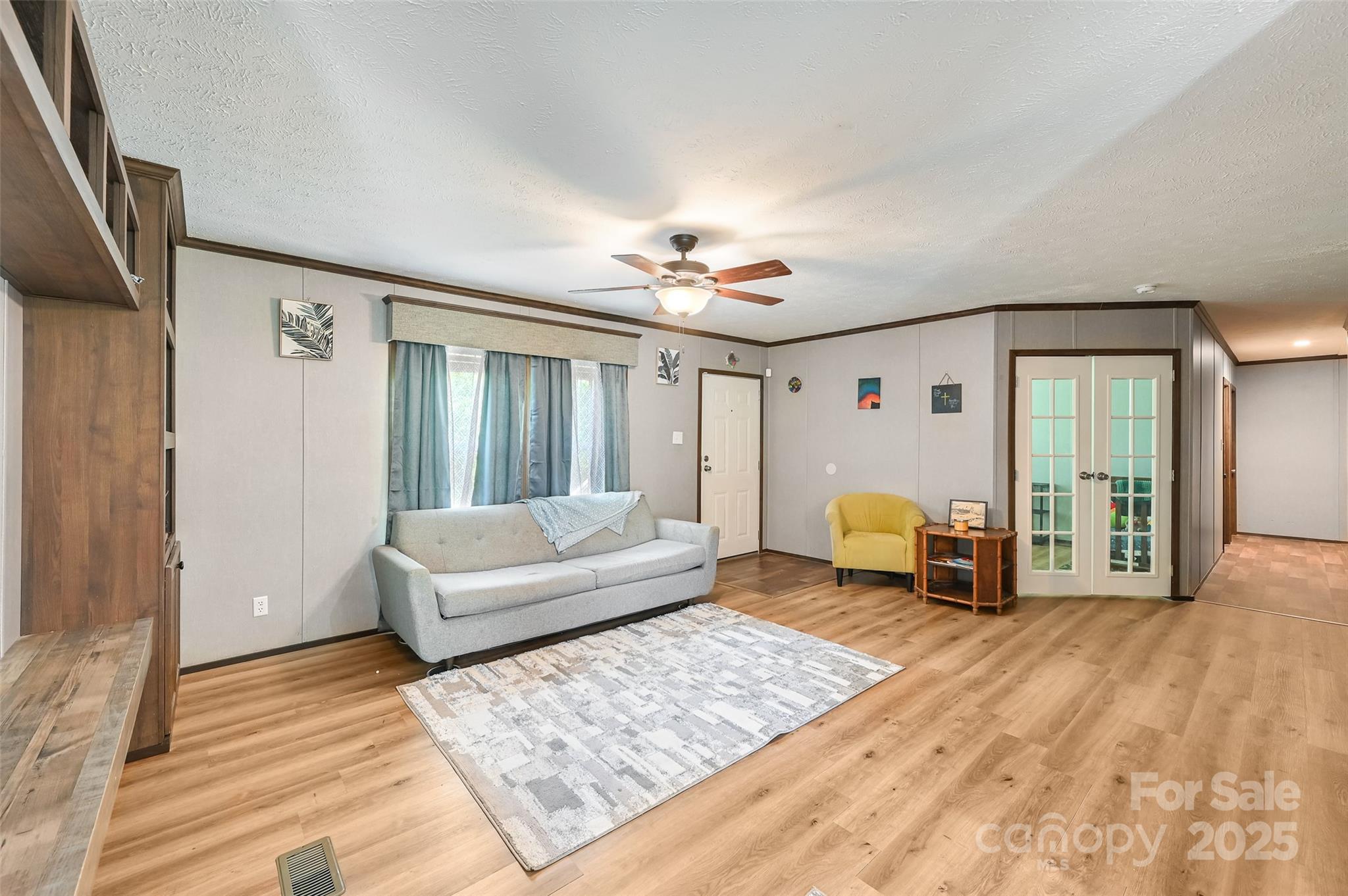 208 Stillwater Springs Road — Burnsville
