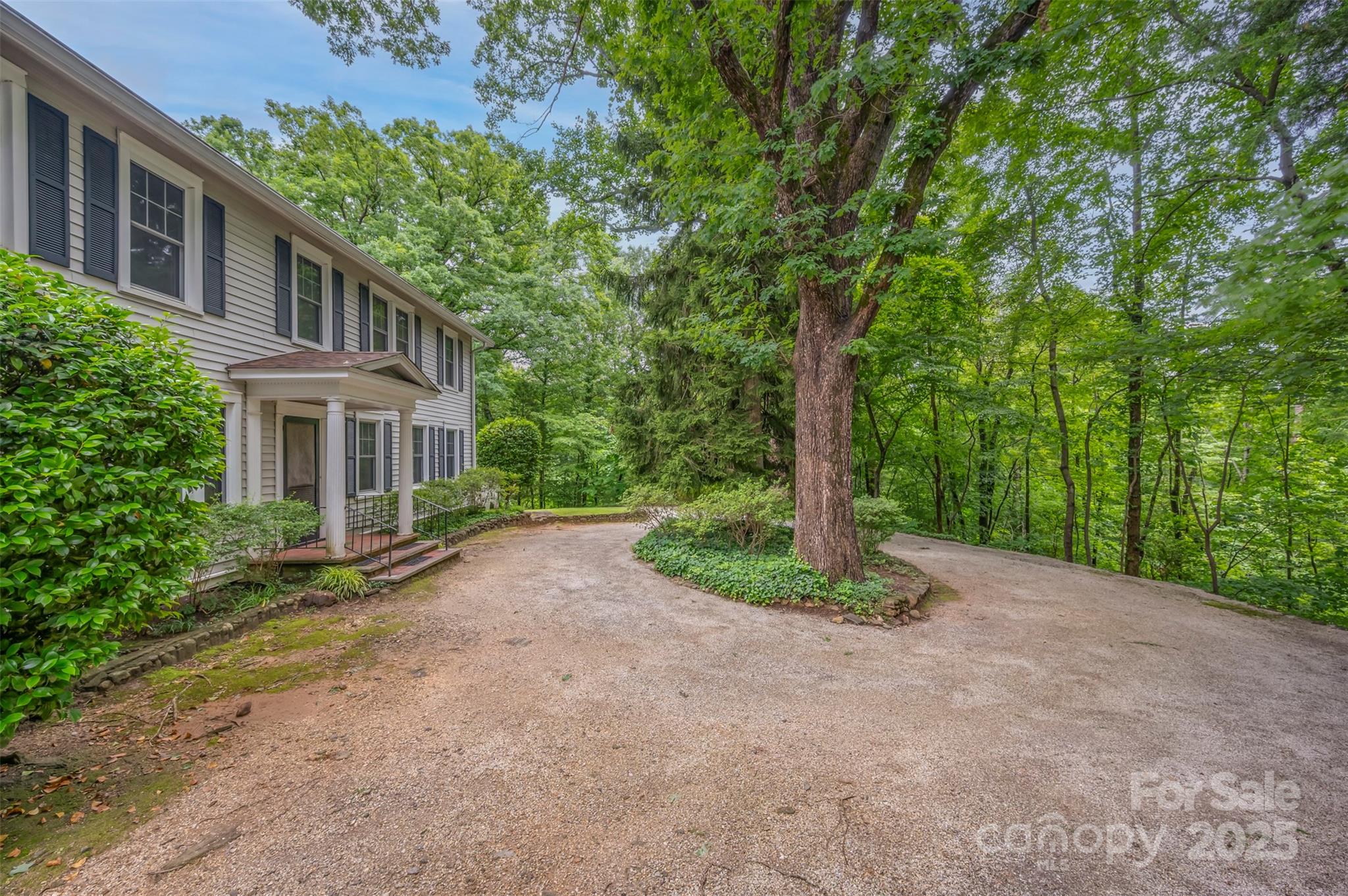 93 Villa Barbara Lane — Tryon