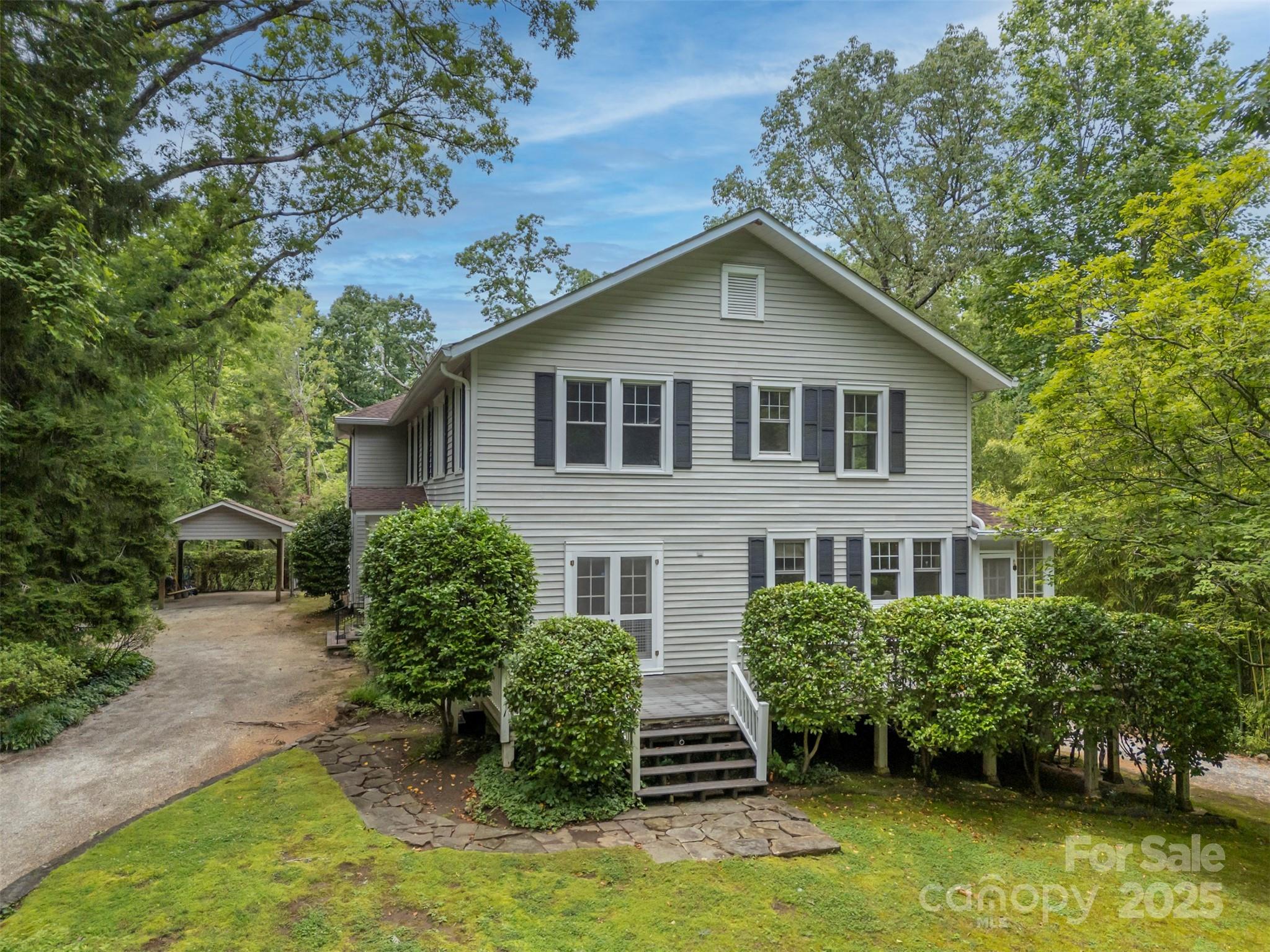 93 Villa Barbara Lane — Tryon