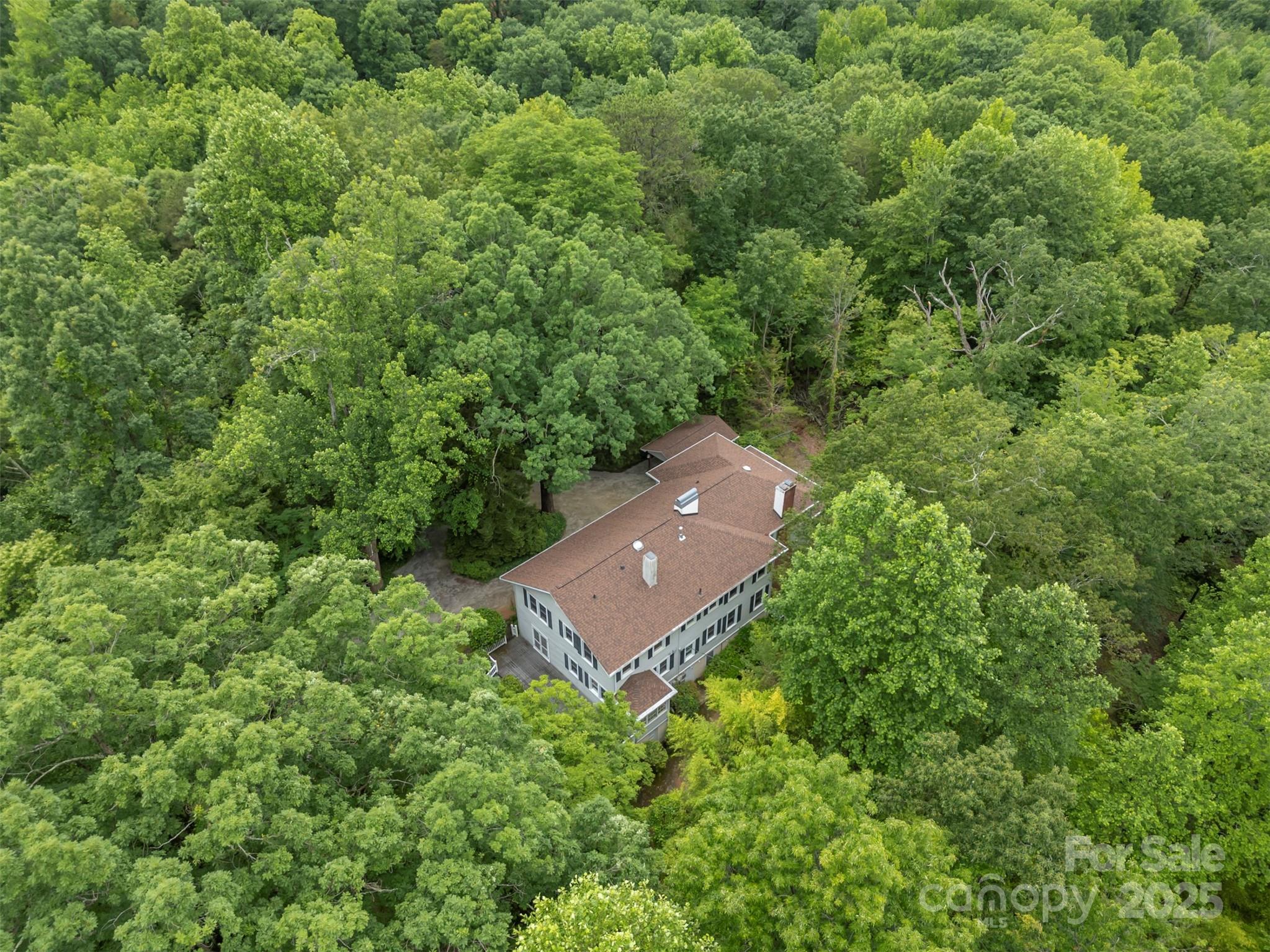 93 Villa Barbara Lane — Tryon