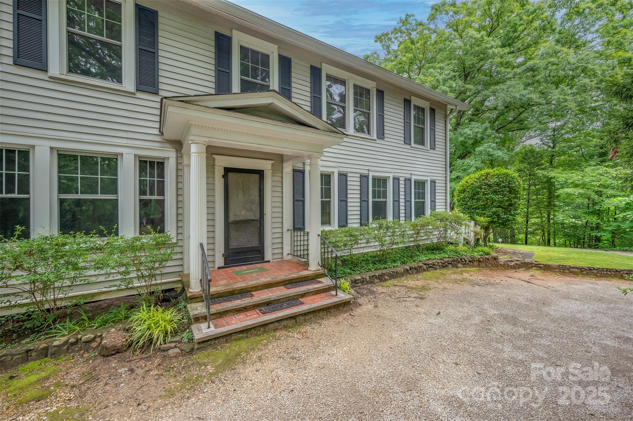 93 Villa Barbara Lane — Tryon