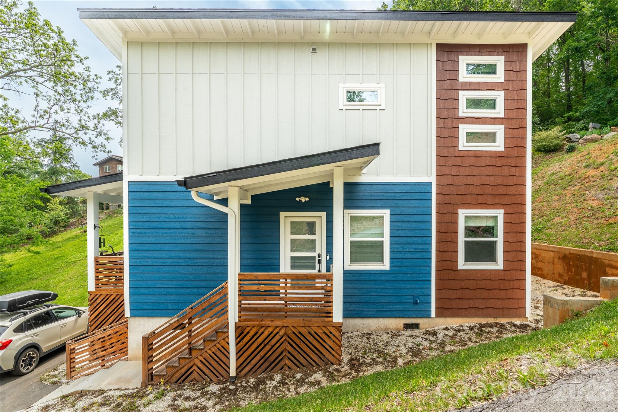 109 Thurland Avenue — Asheville
