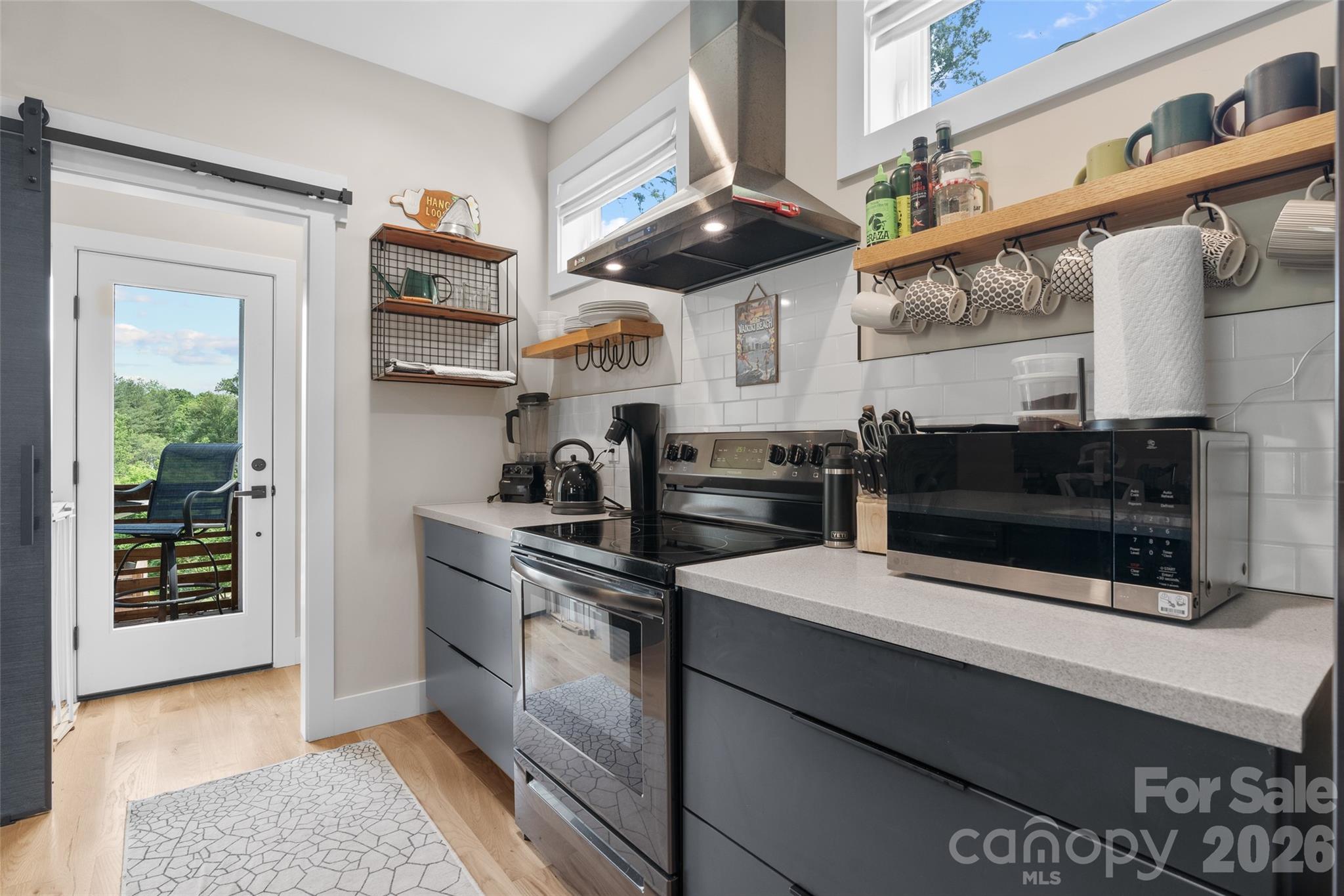 109 Thurland Avenue — Asheville