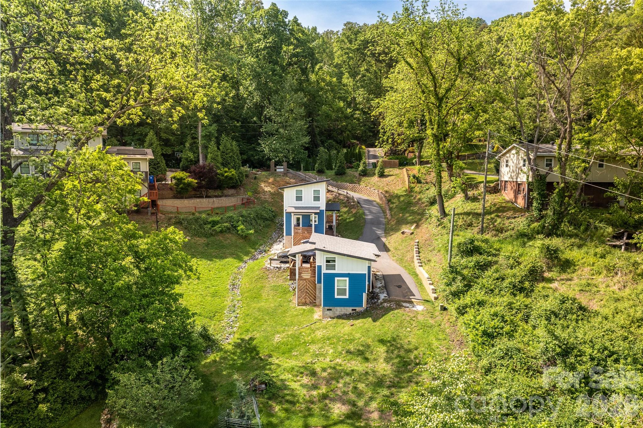 109 Thurland Avenue — Asheville
