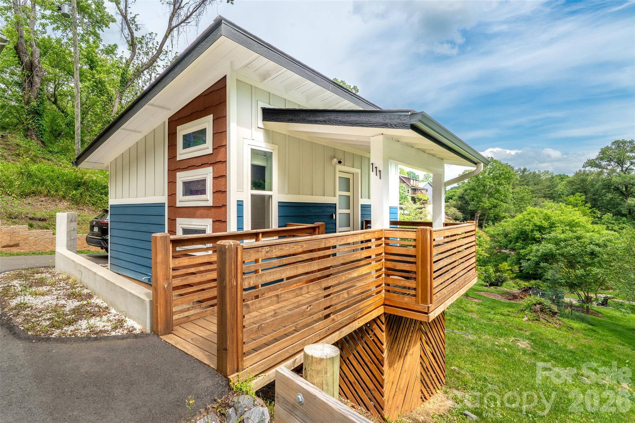 109 Thurland Avenue — Asheville