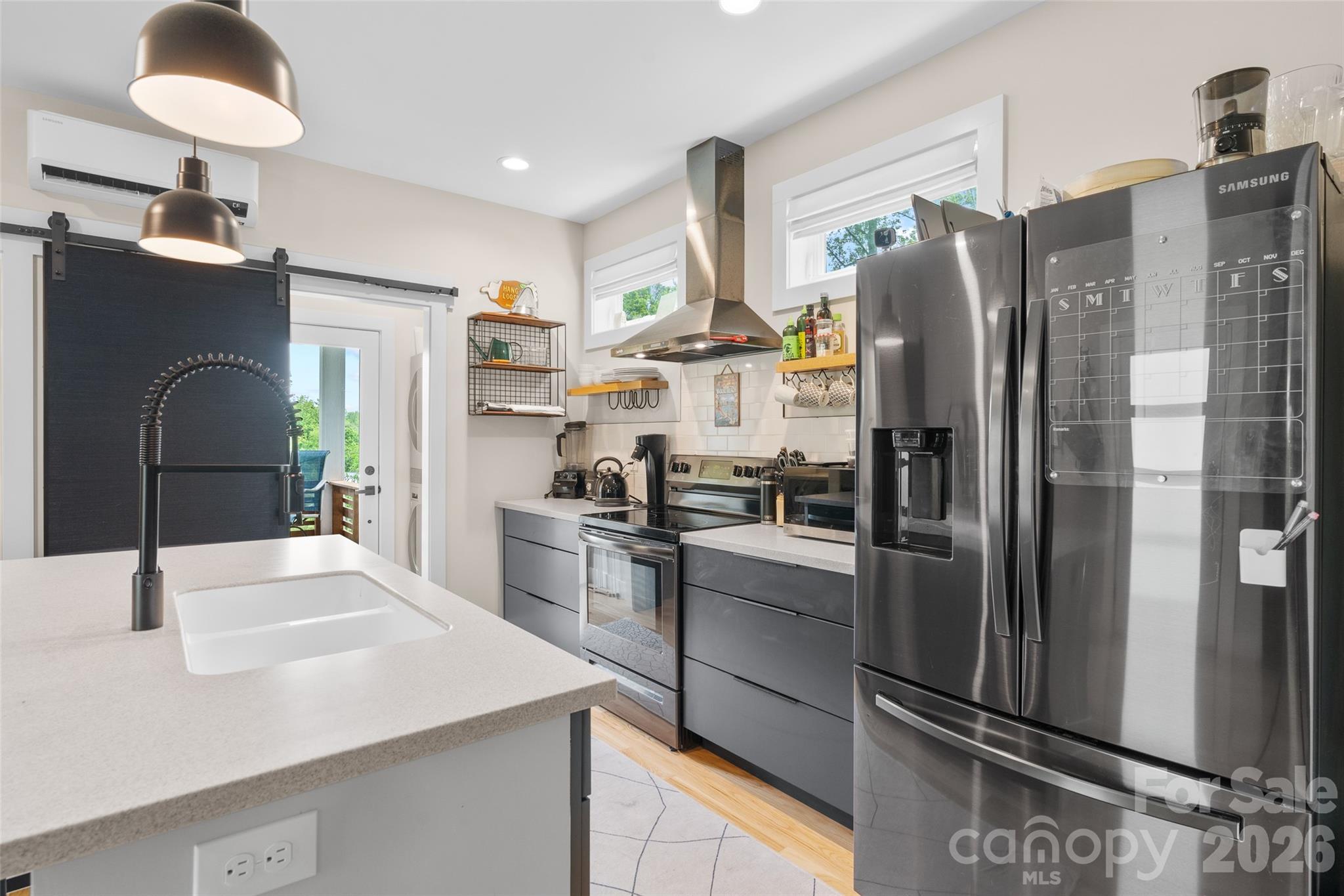 109 Thurland Avenue — Asheville