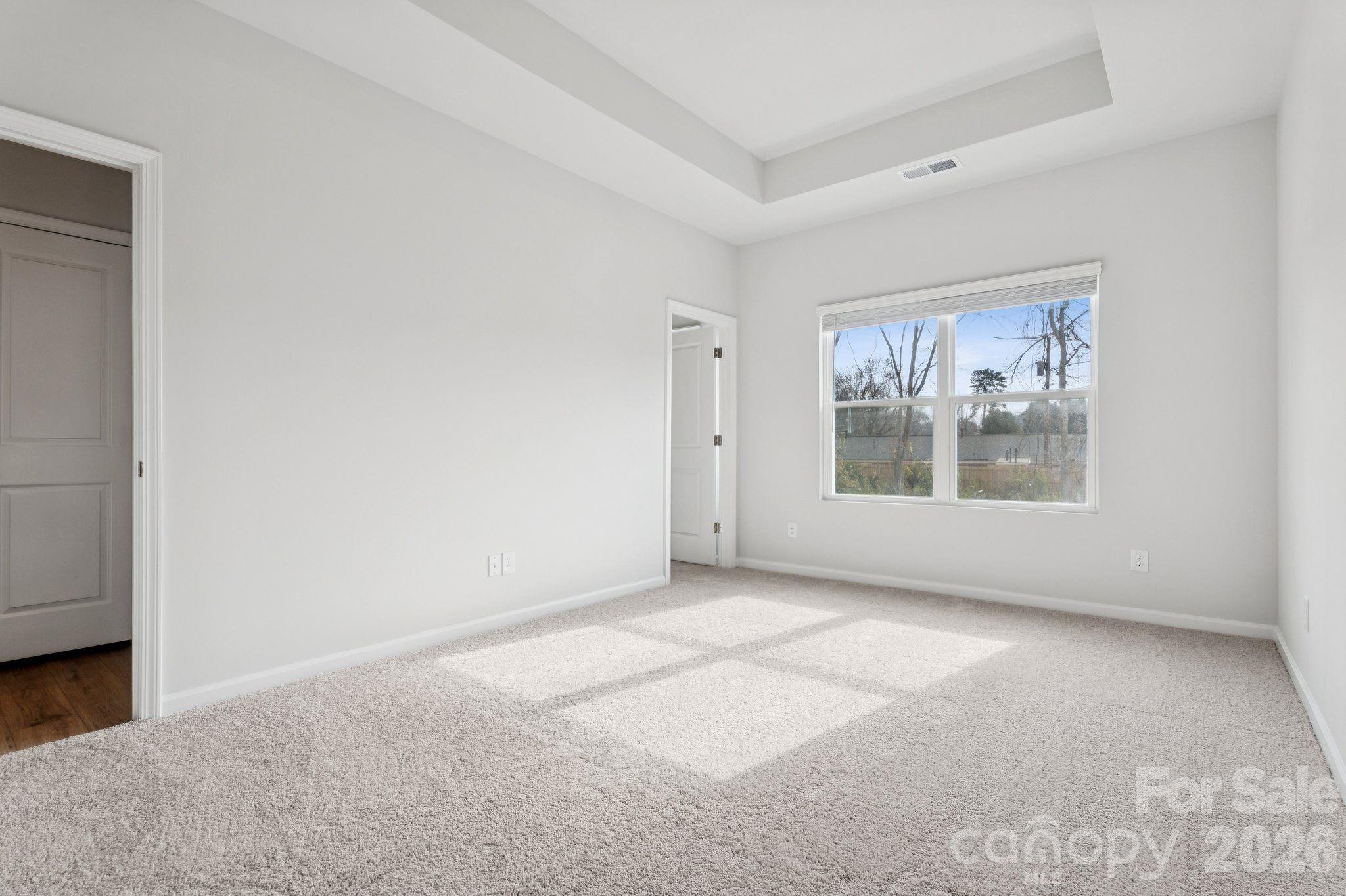 4750 Lakeview Road N #18 — Charlotte