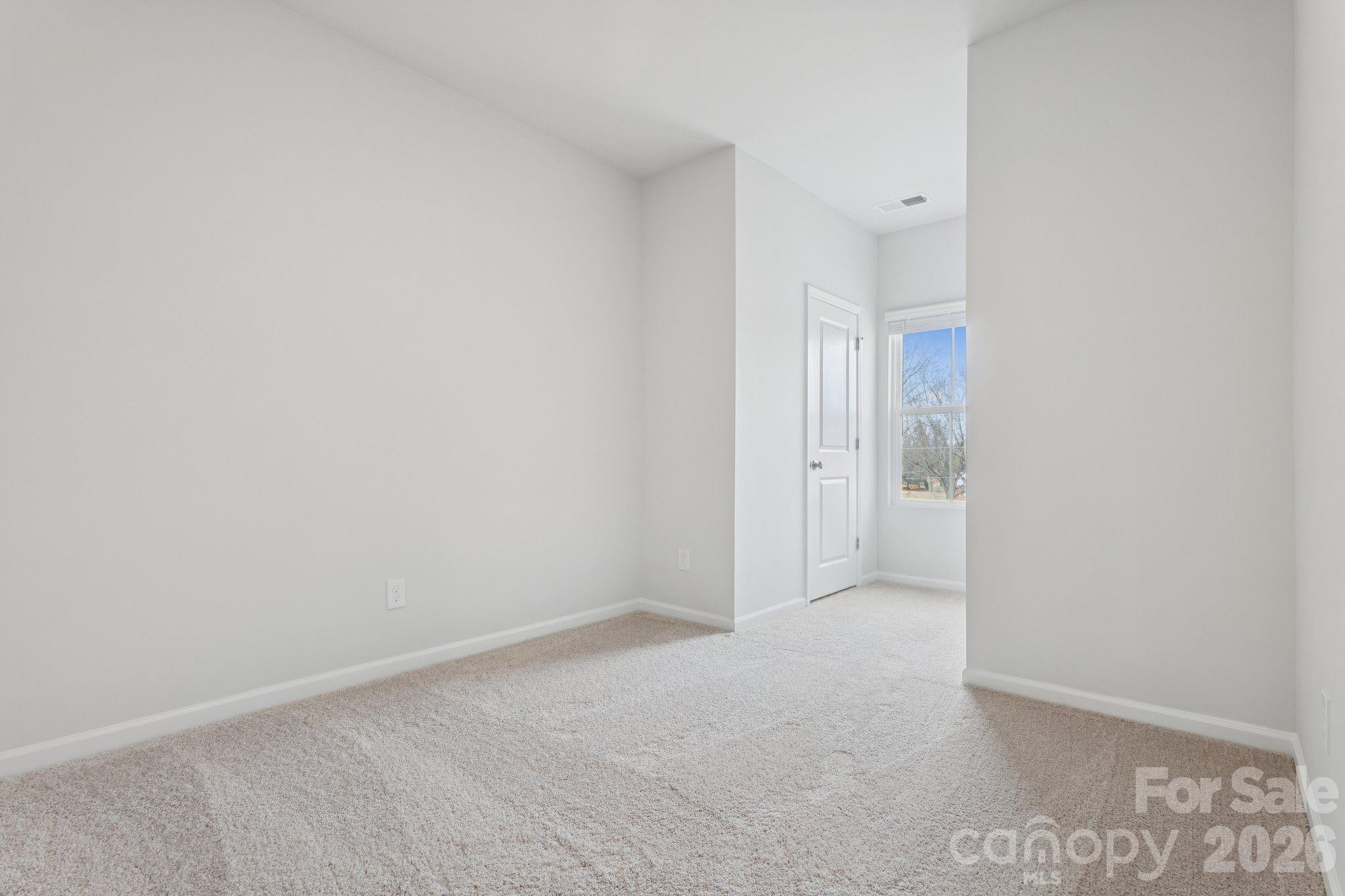 4742 Lakeview Road N #17 — Charlotte