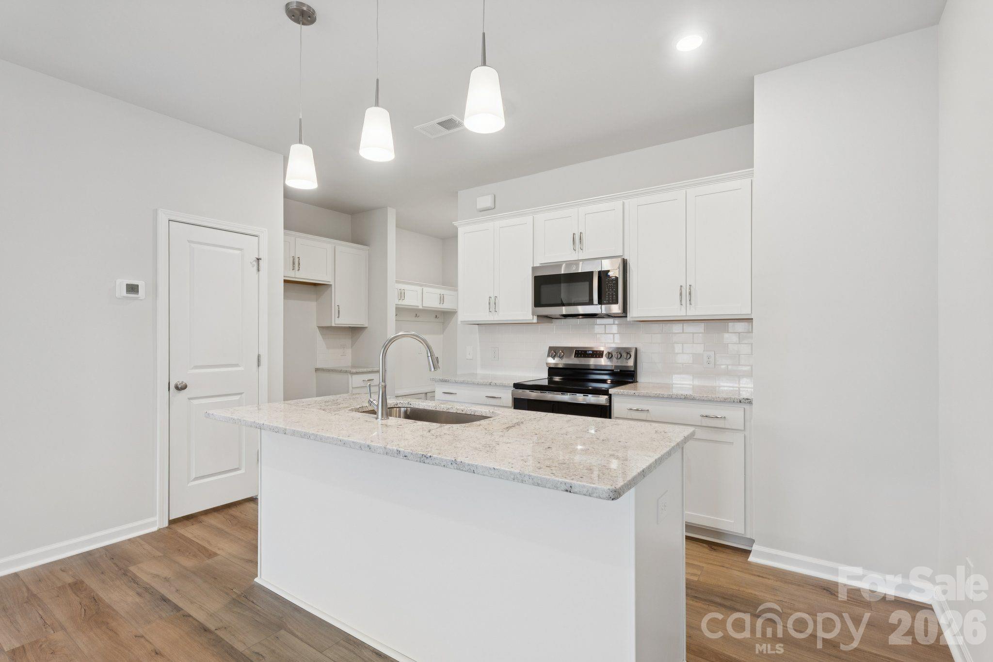 4742 Lakeview Road N #17 — Charlotte