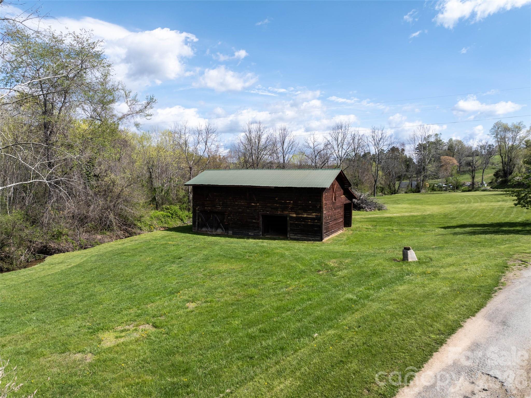 20 & 28 Toby Drive — Asheville