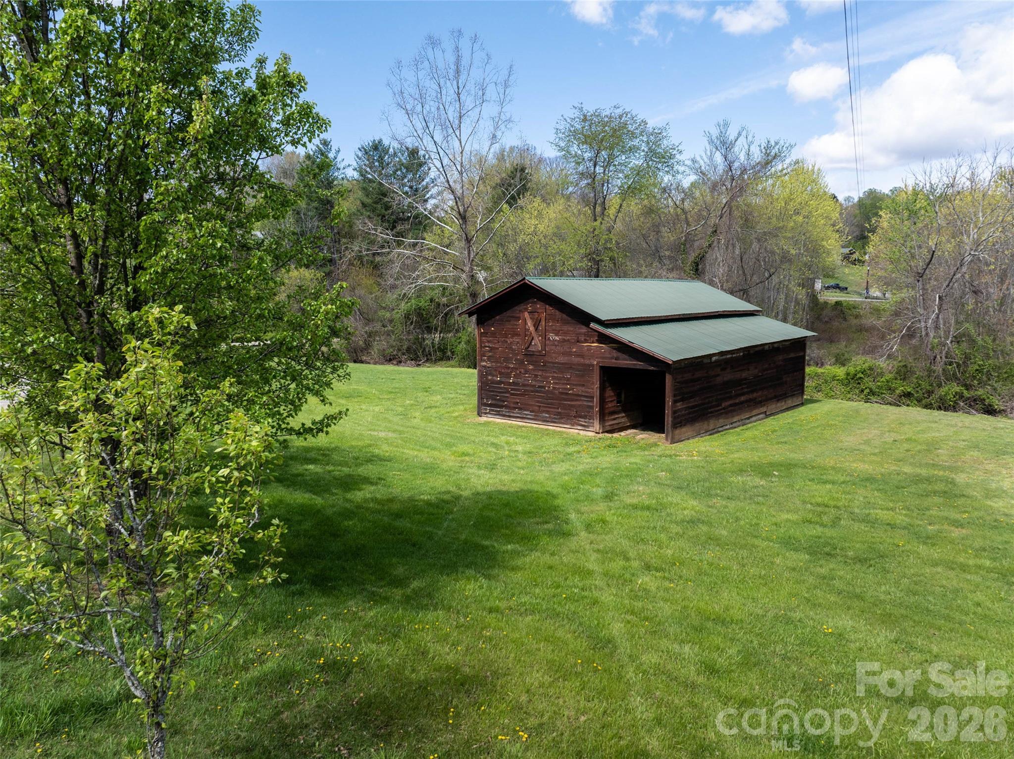 20 & 28 Toby Drive — Asheville