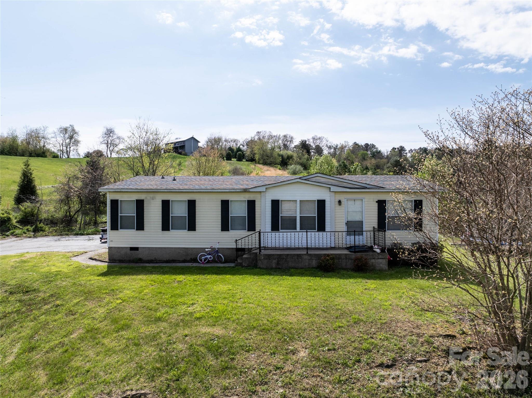 20 & 28 Toby Drive — Asheville