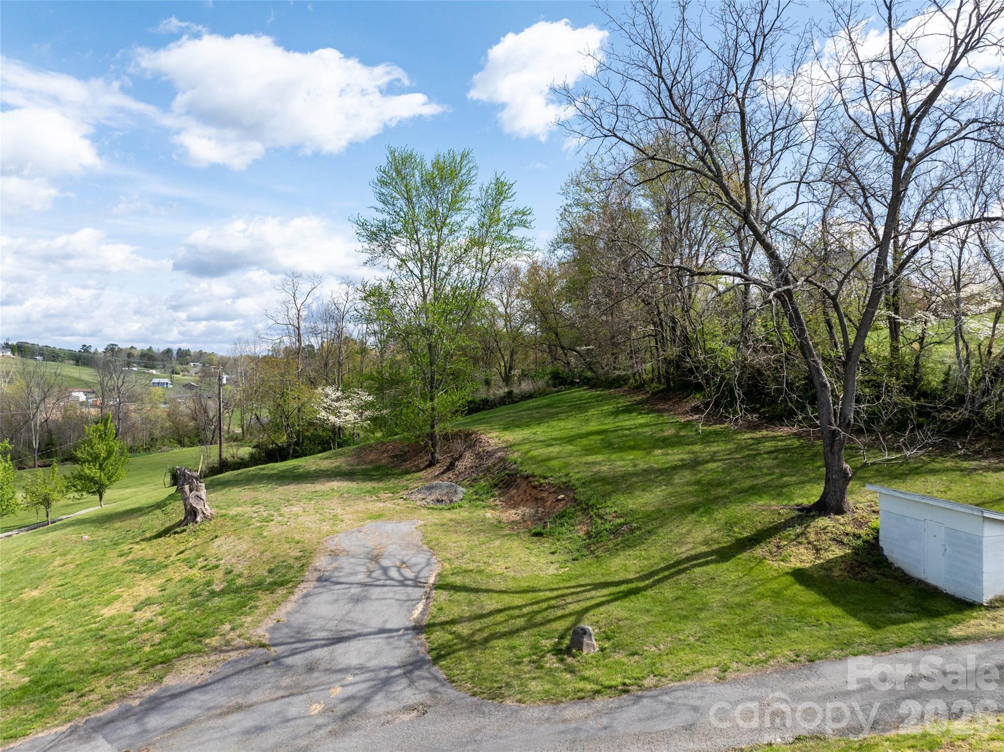 20 & 28 Toby Drive — Asheville