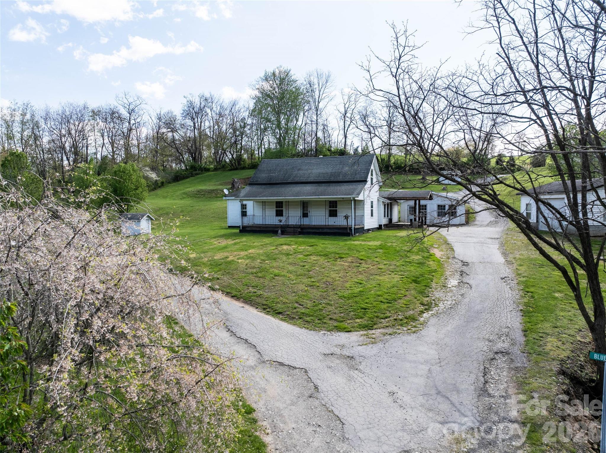 20 & 28 Toby Drive — Asheville