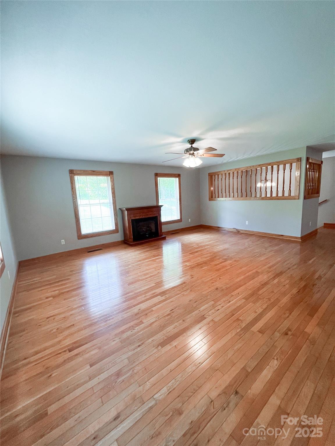660 Halltown Road — Spruce Pine