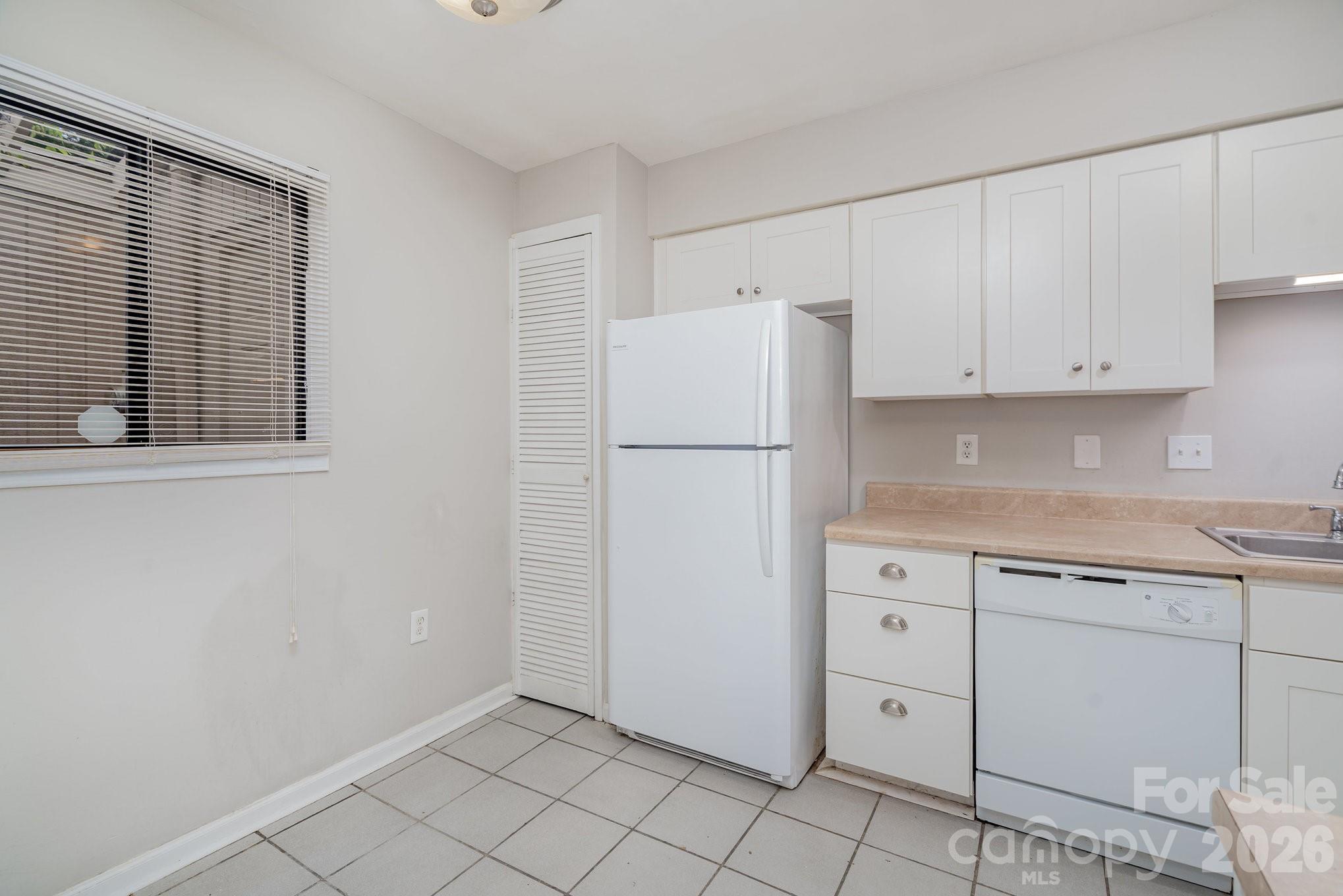 8005 Horse Chestnut Lane — Charlotte