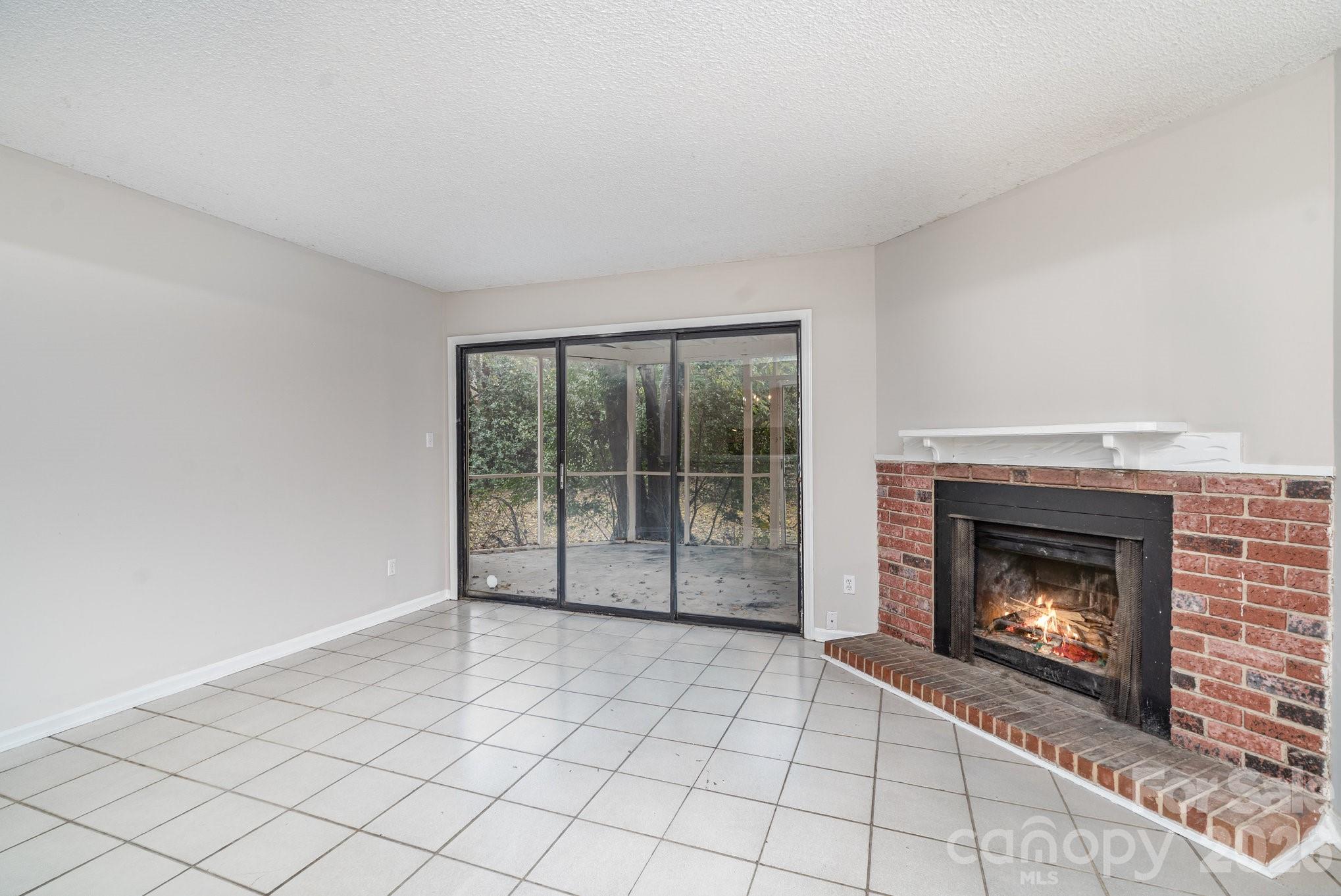 8005 Horse Chestnut Lane — Charlotte