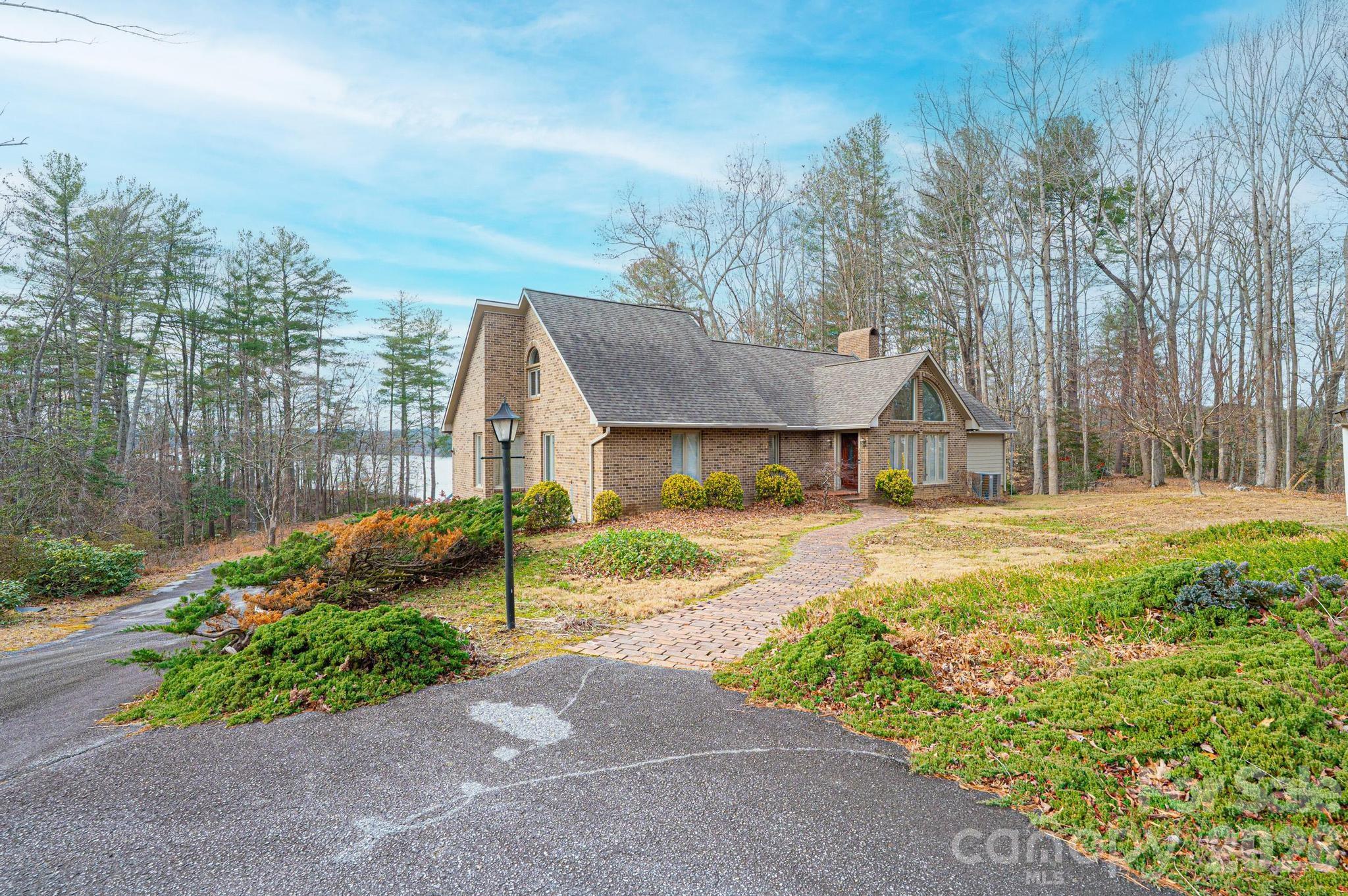 240 Goshen Terrace — Wilkesboro