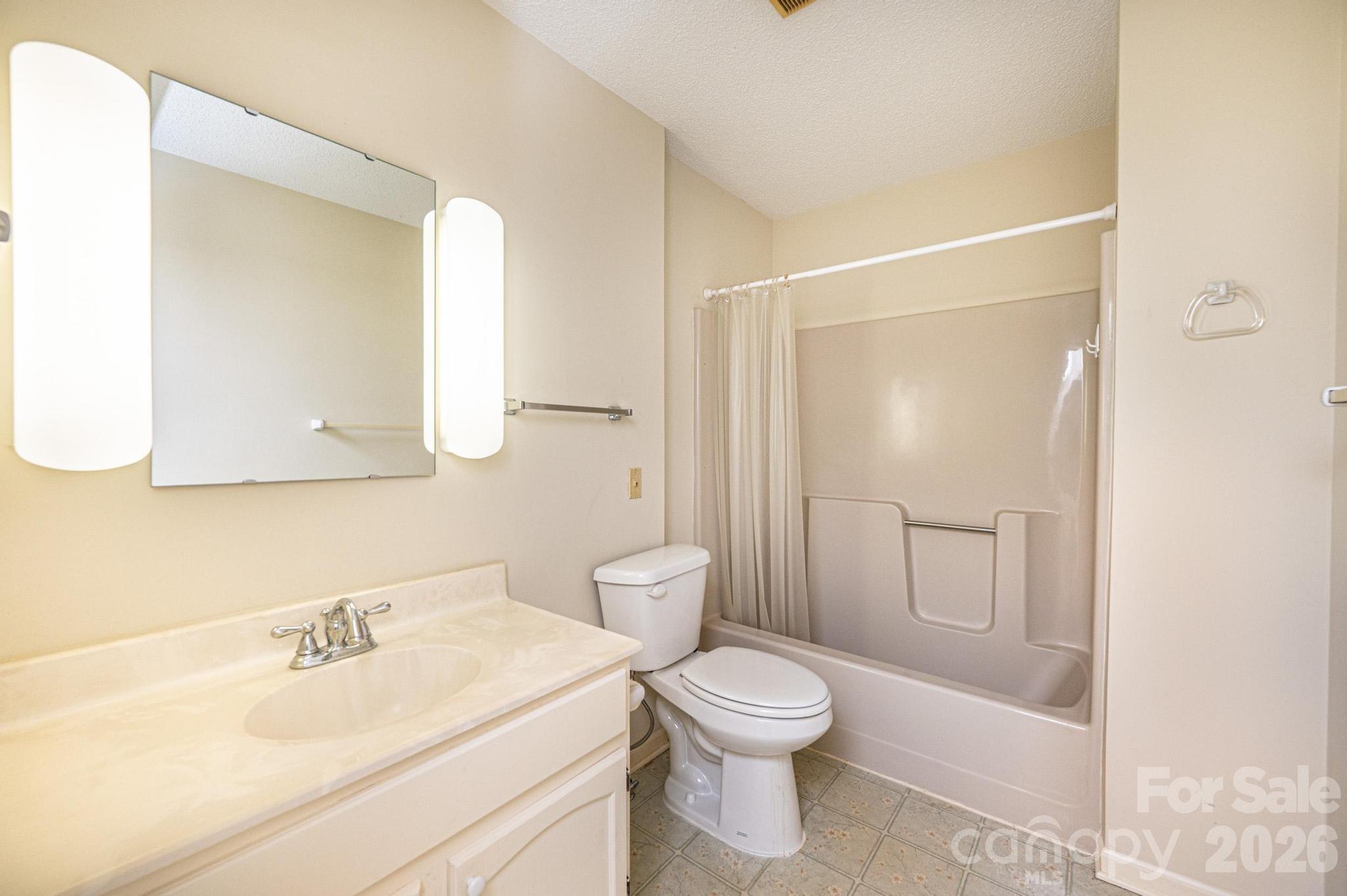 240 Goshen Terrace — Wilkesboro