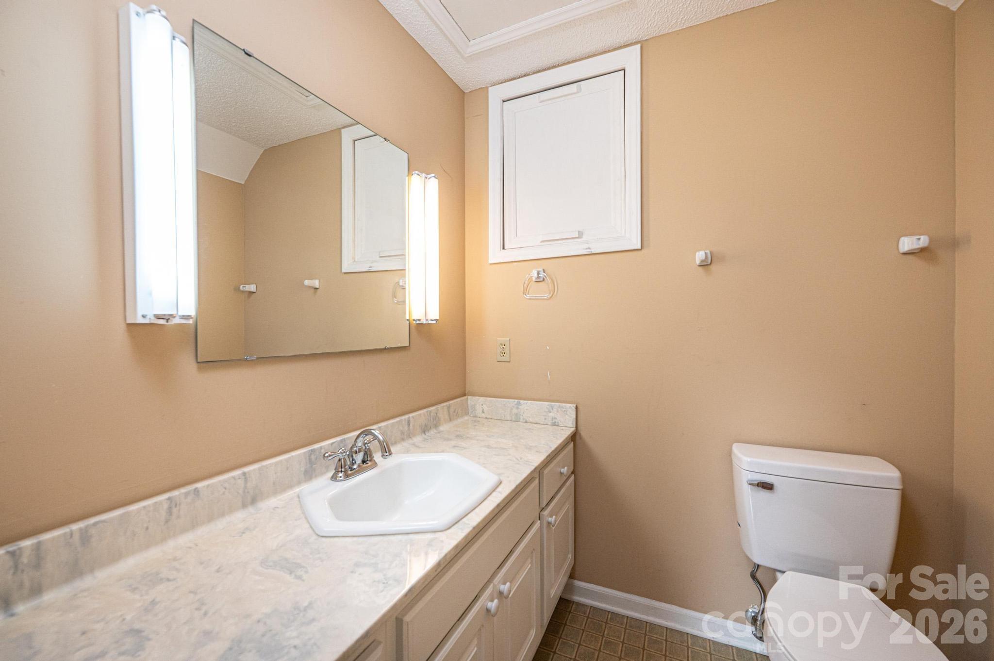 240 Goshen Terrace — Wilkesboro
