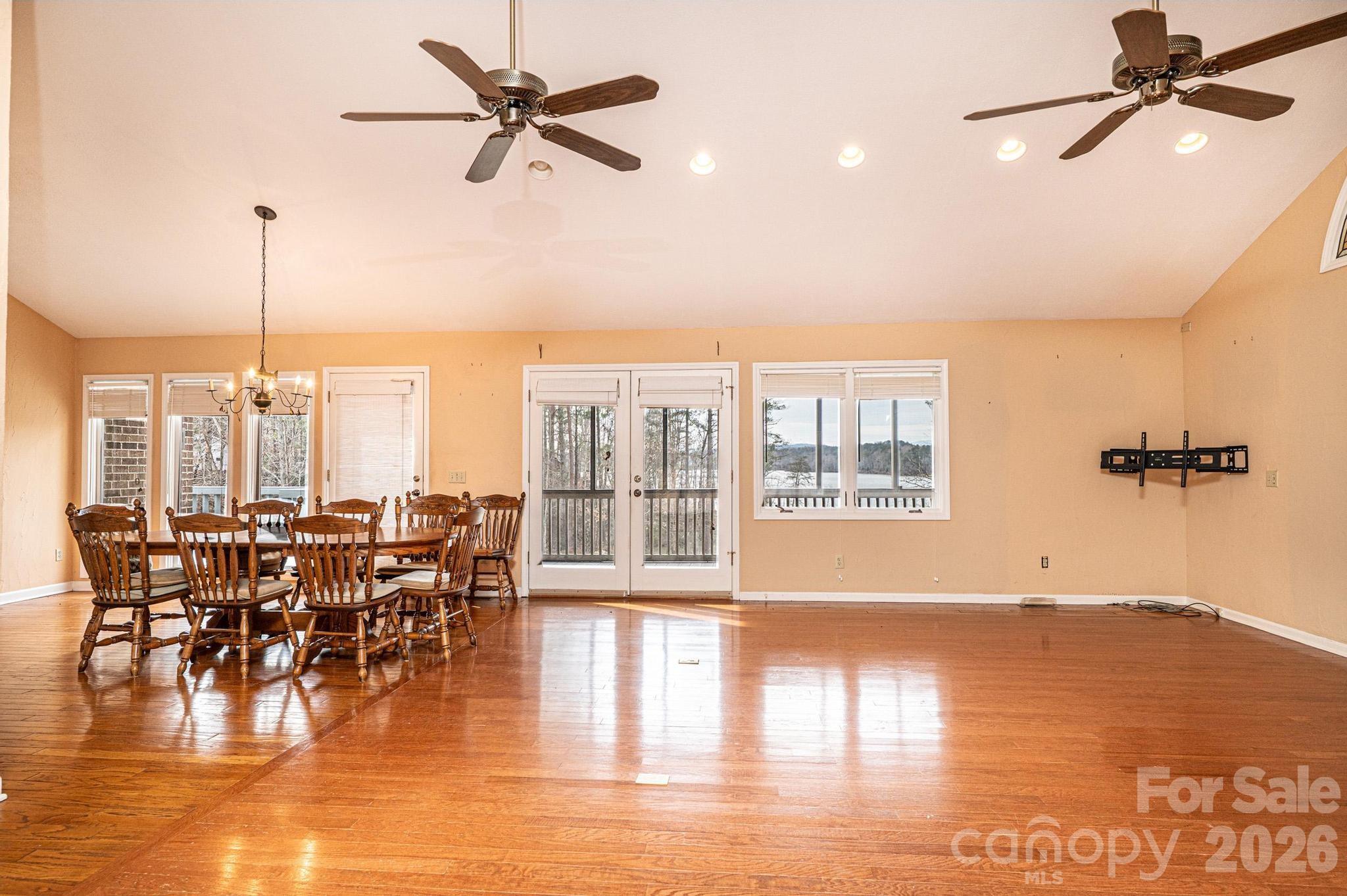 240 Goshen Terrace — Wilkesboro