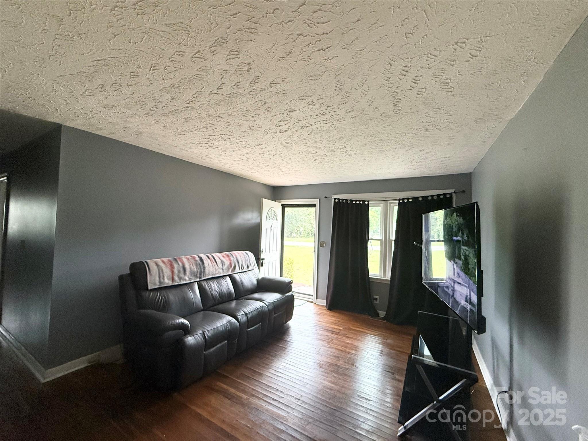 101 Windsor Drive — Cheraw
