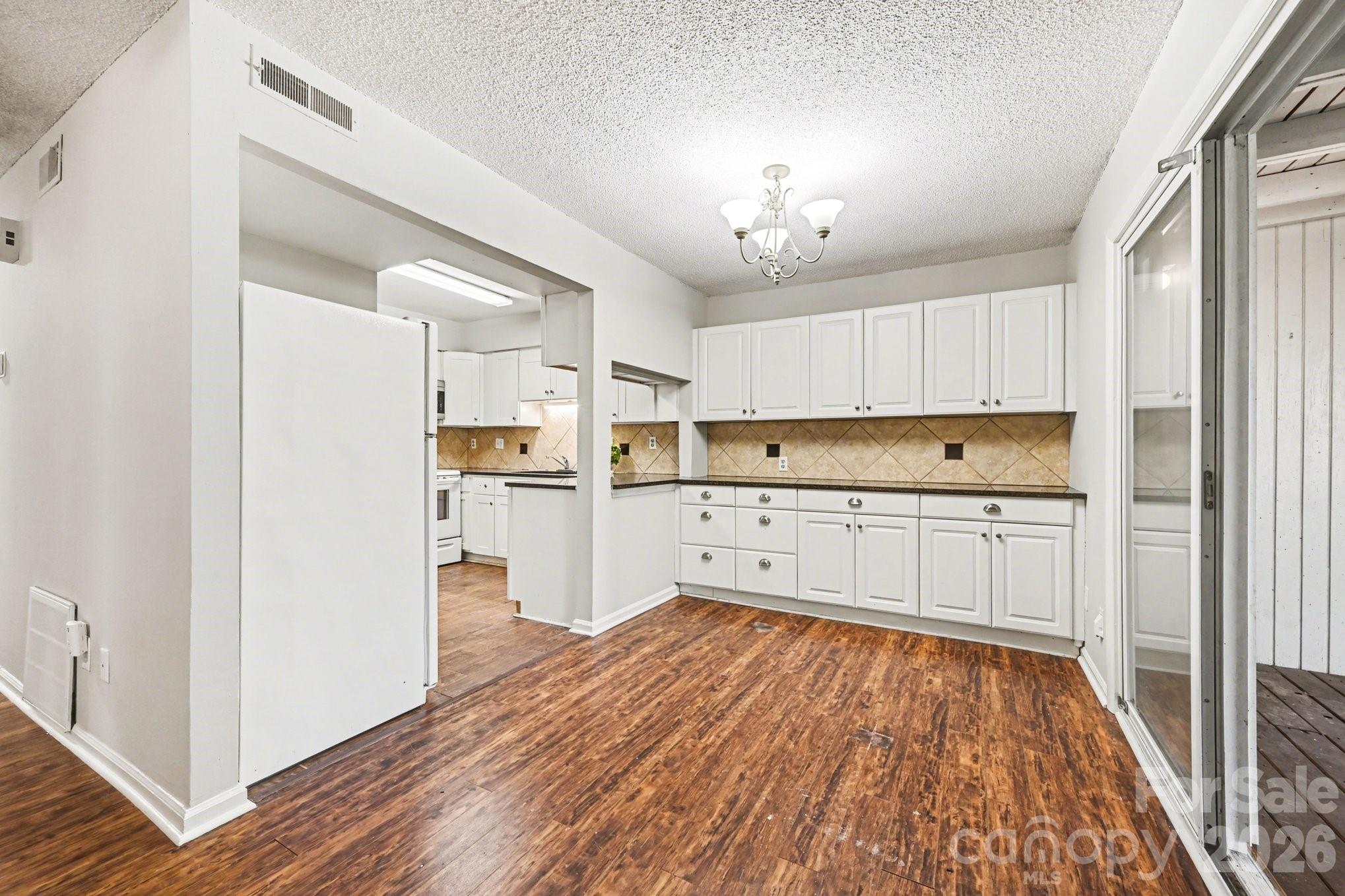 7900 Horse Chestnut Lane — Charlotte