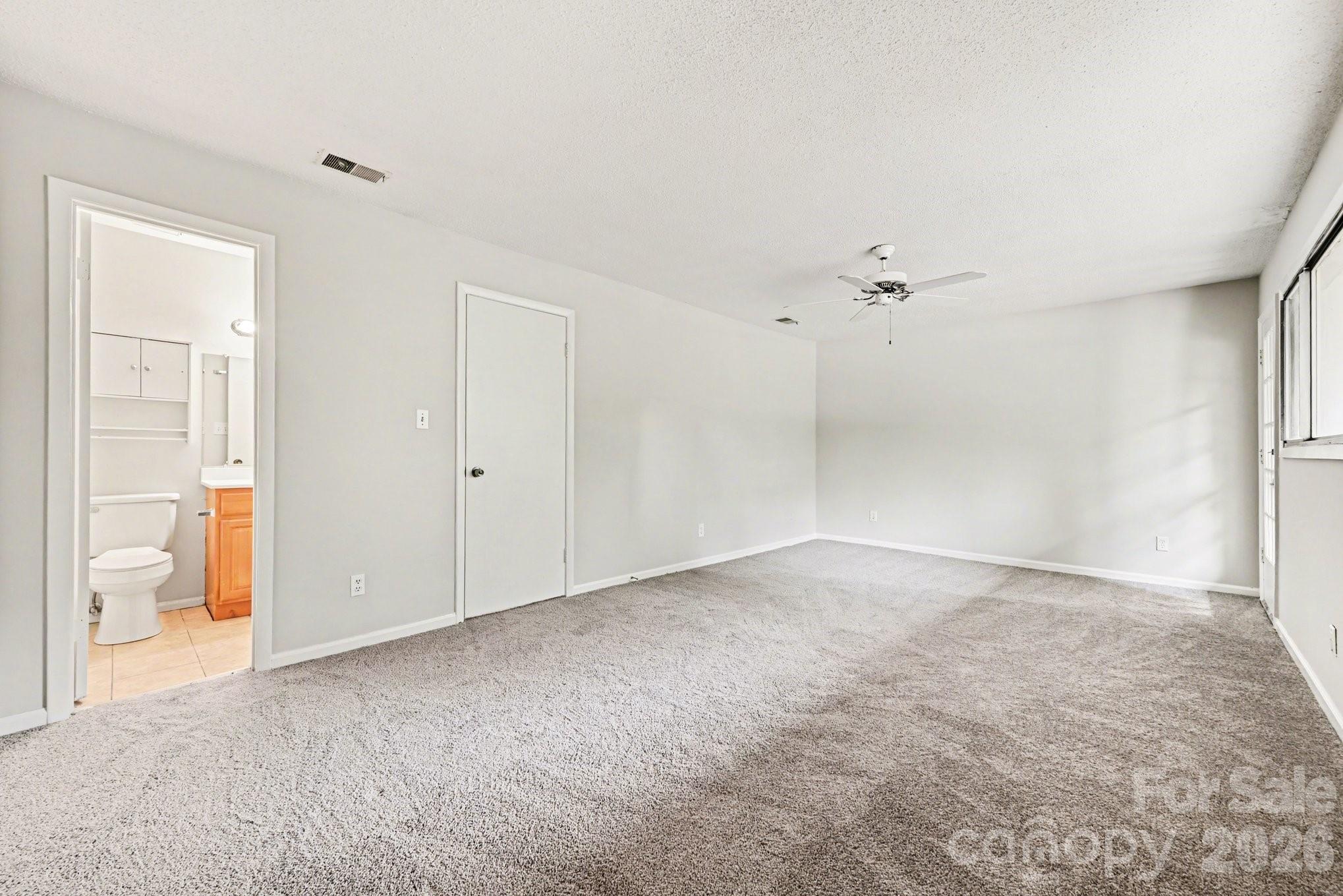 7900 Horse Chestnut Lane — Charlotte