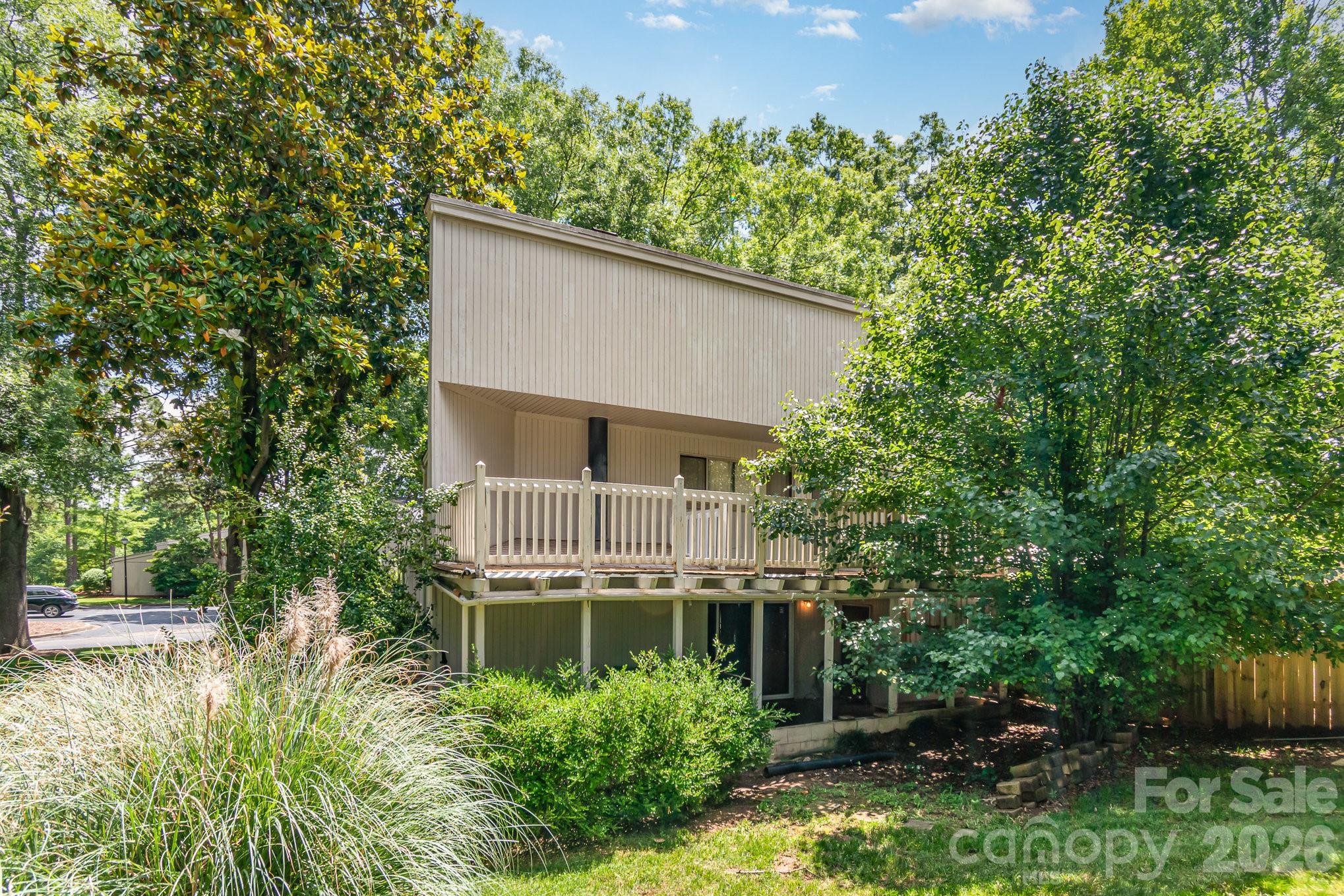 7900 Horse Chestnut Lane — Charlotte