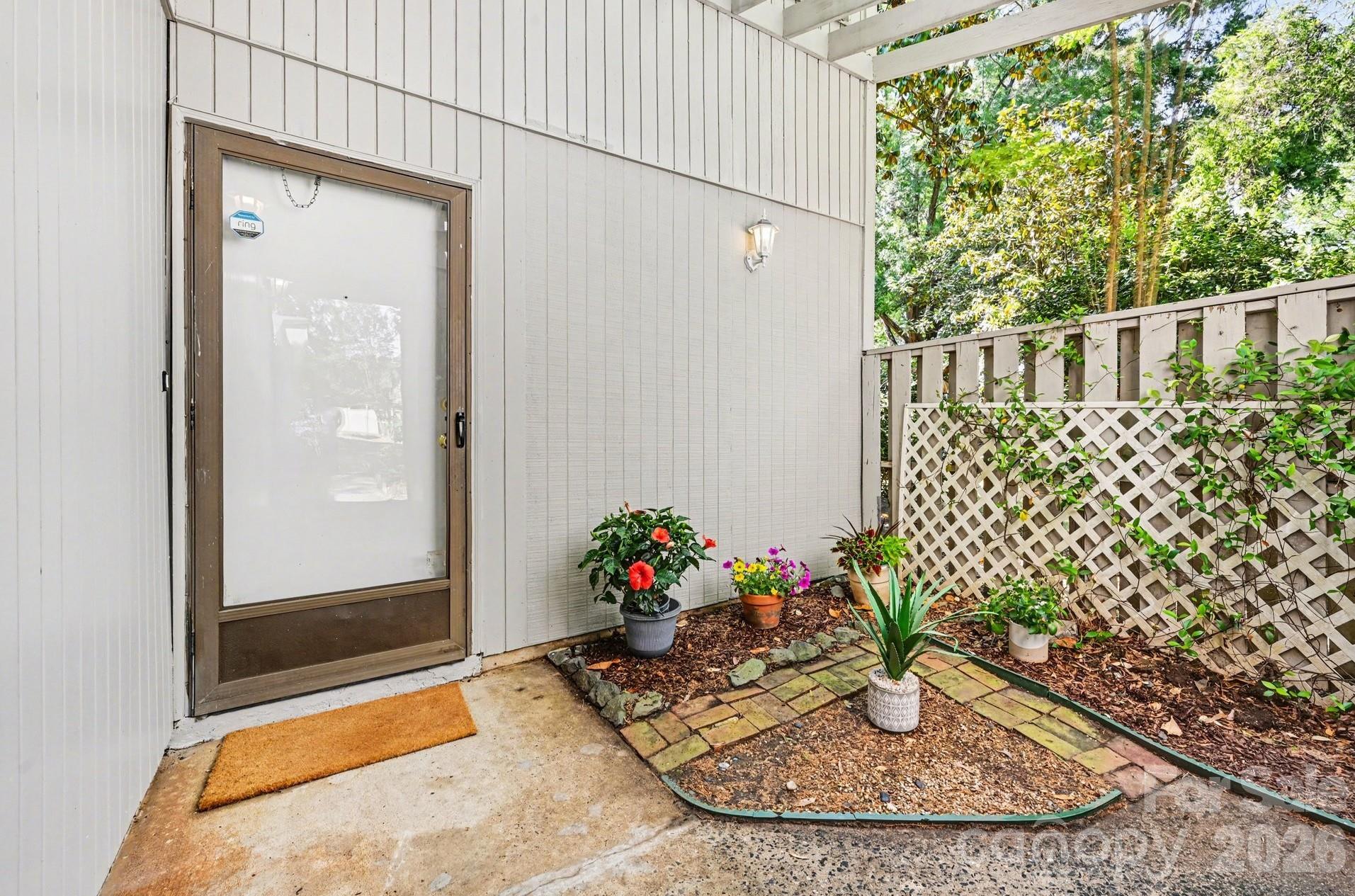 7900 Horse Chestnut Lane — Charlotte