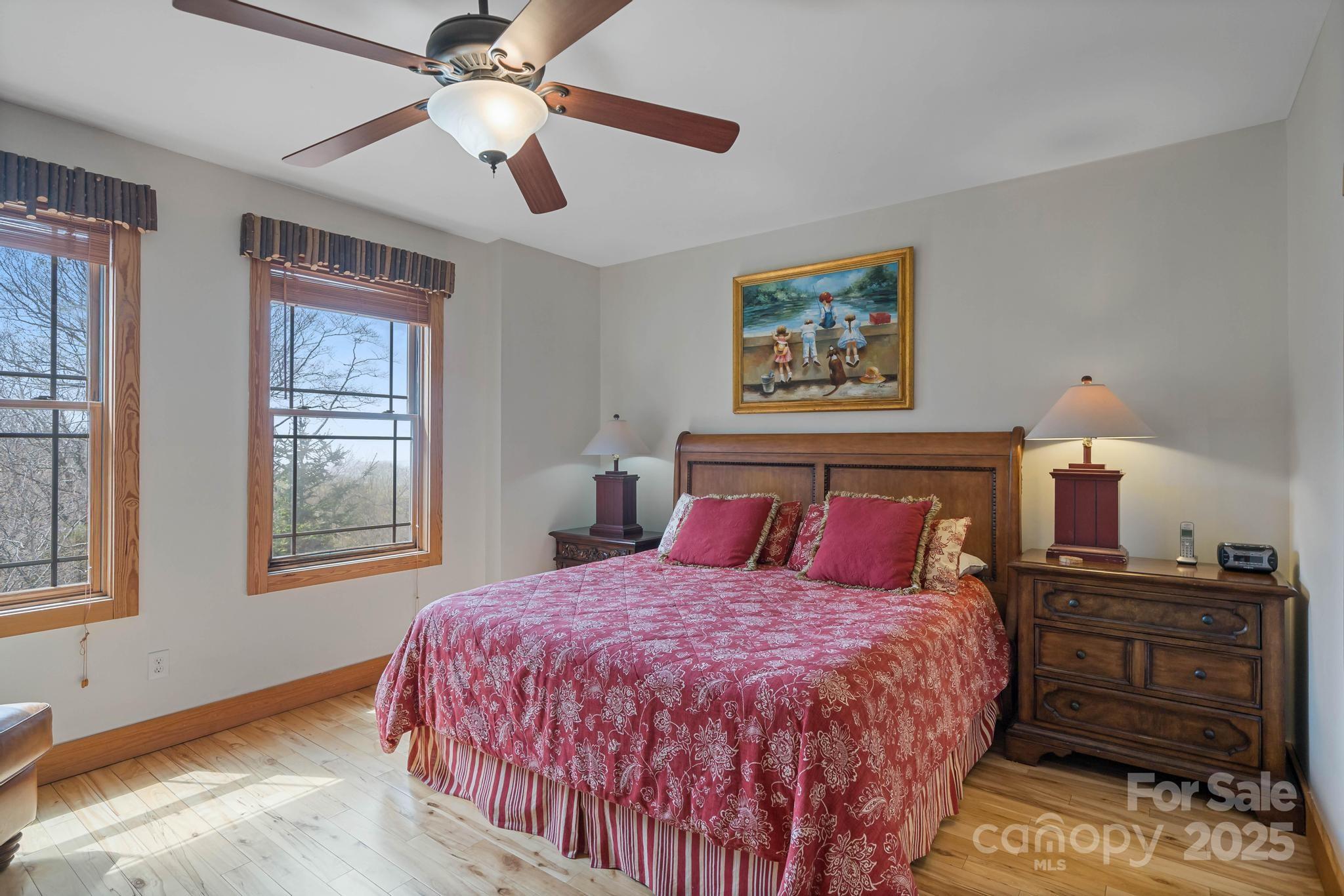140 Spruce Hollow Road — Beech Mountain