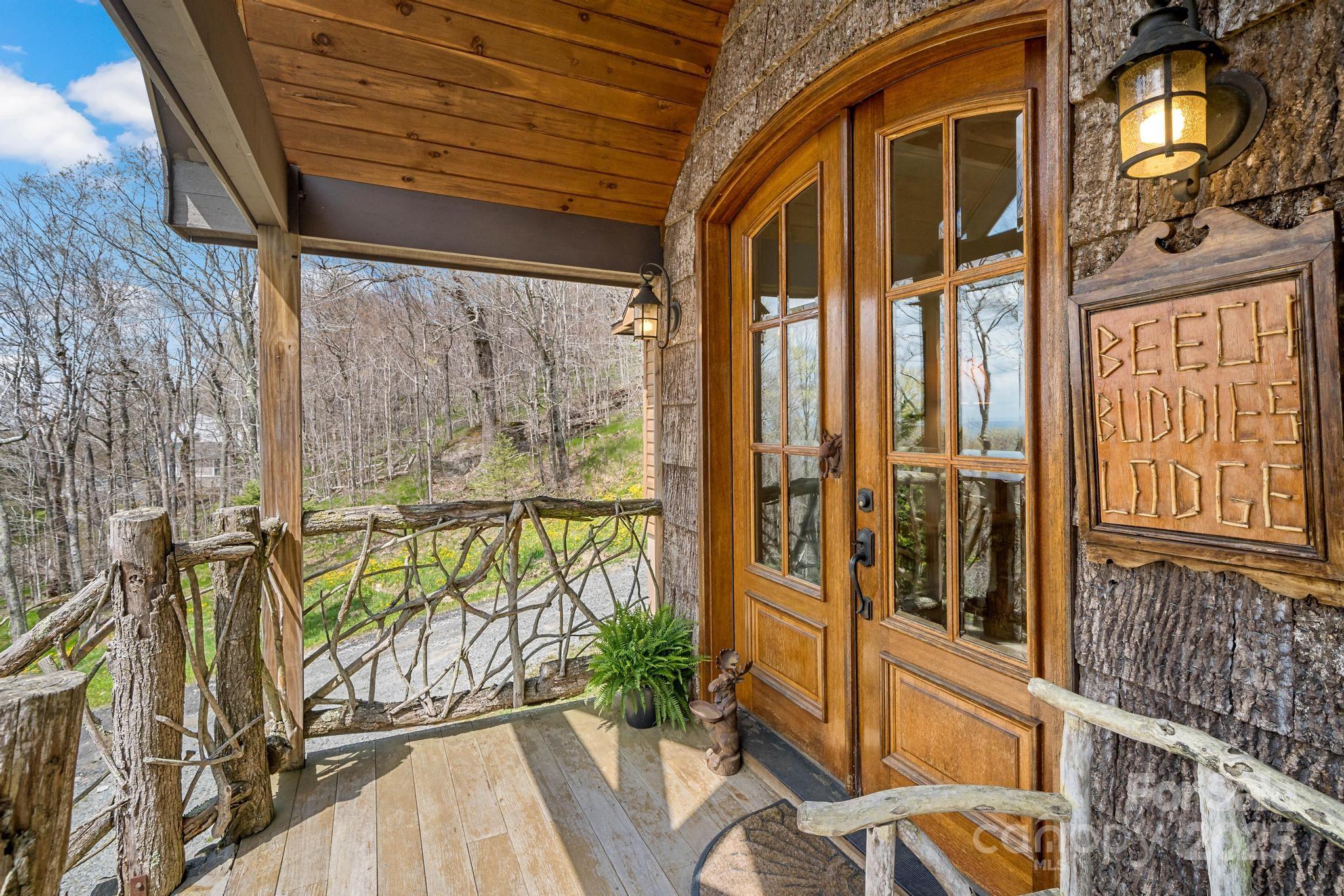 140 Spruce Hollow Road — Beech Mountain