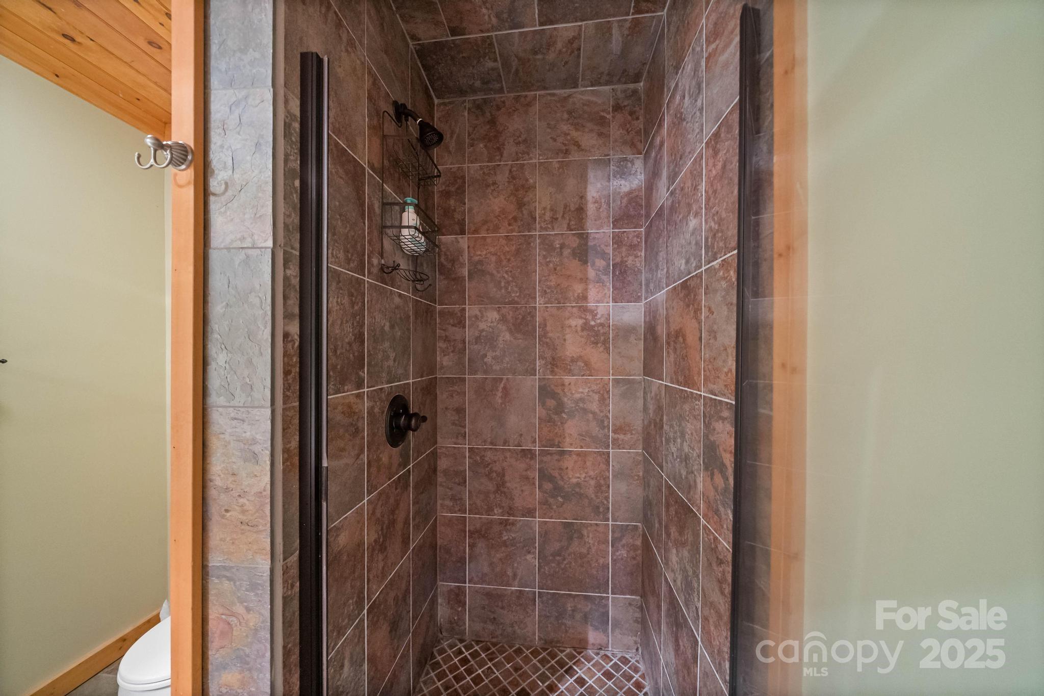 140 Spruce Hollow Road — Beech Mountain