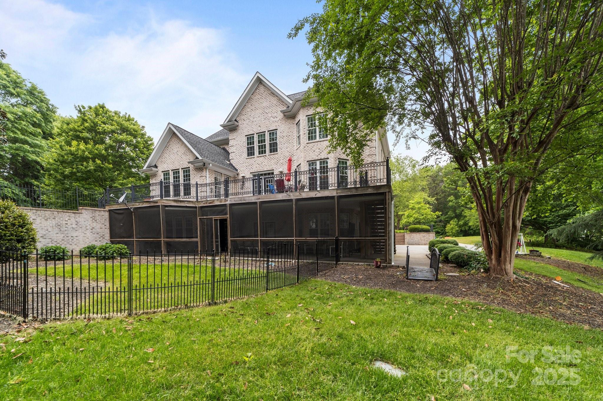 196 Arnold Palmer Drive — Advance