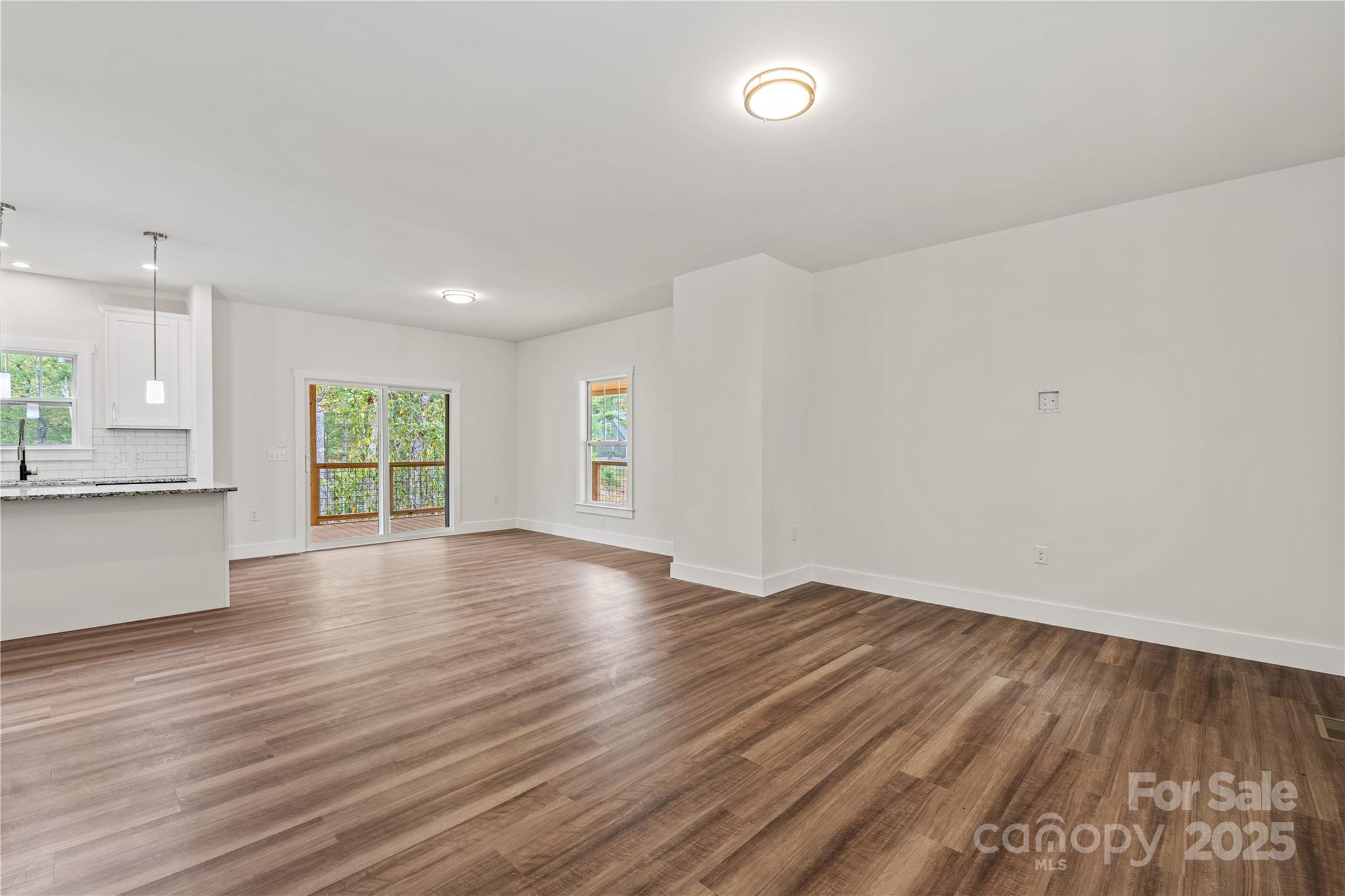 206 Cascade Ridge Road — Fairview