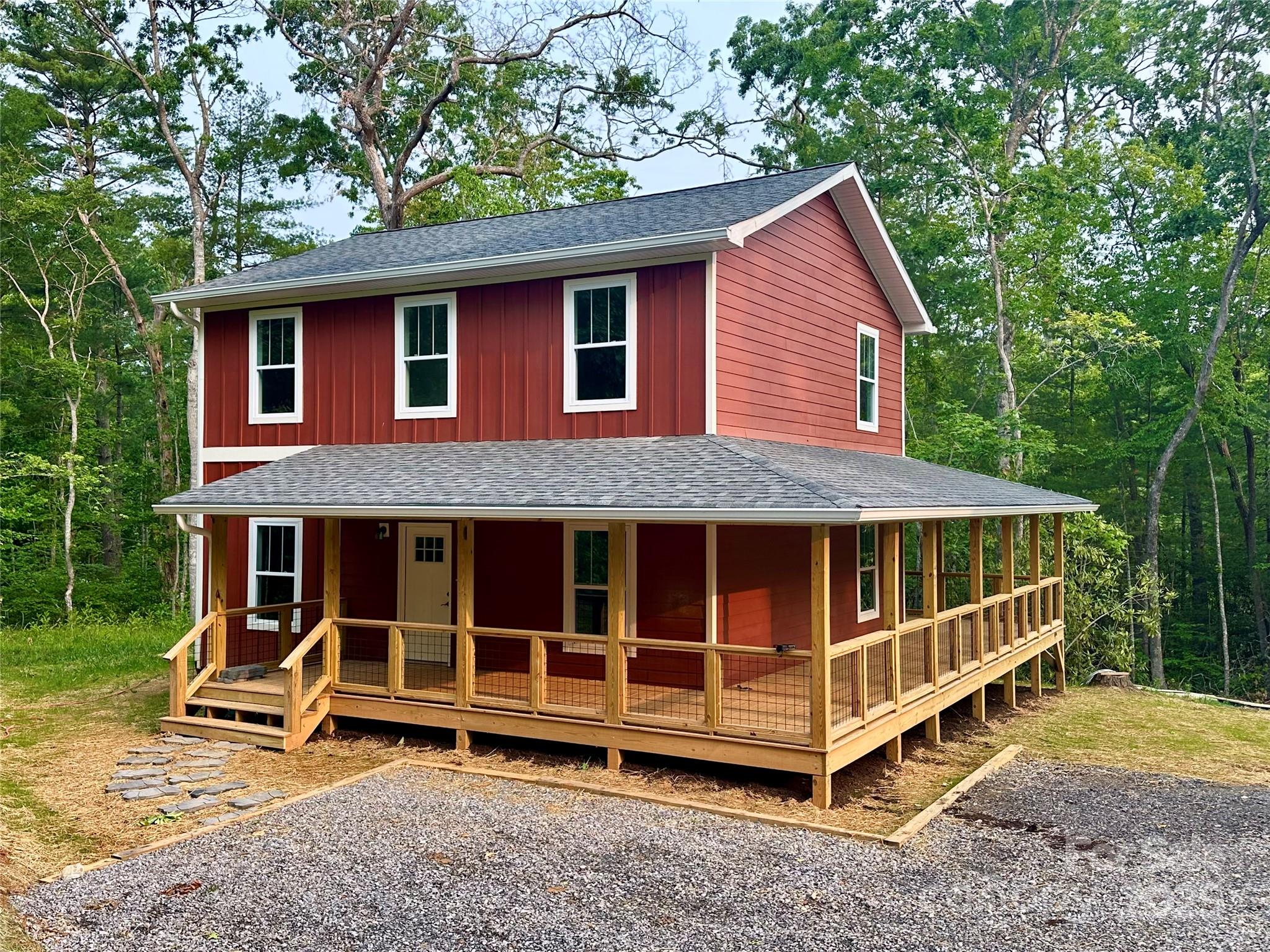 206 Cascade Ridge Road — Fairview