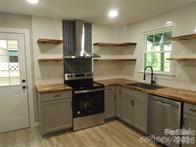 418 Bradley Street — Maggie Valley