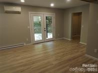 418 Bradley Street — Maggie Valley