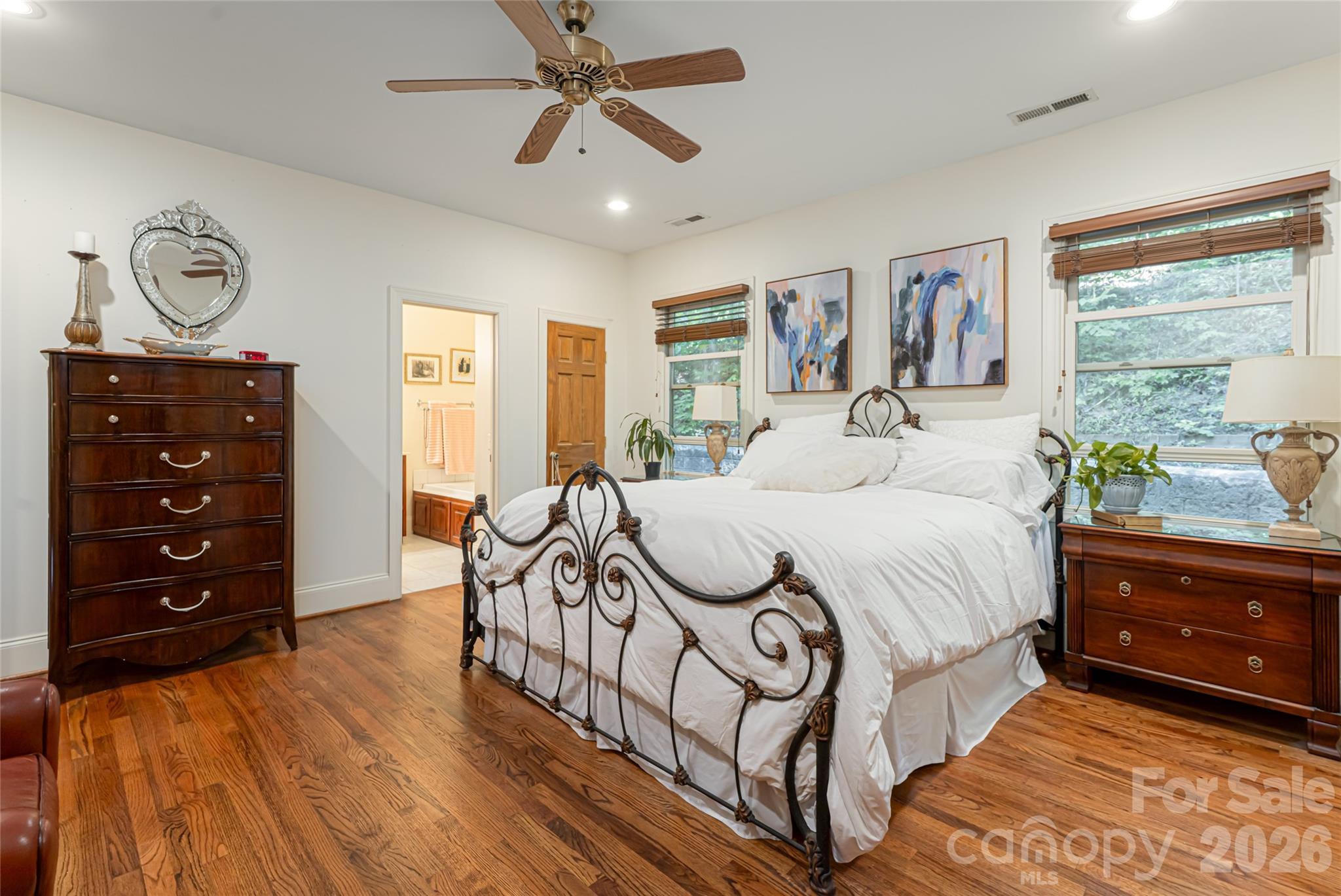 75 Cougar Lane — Saluda