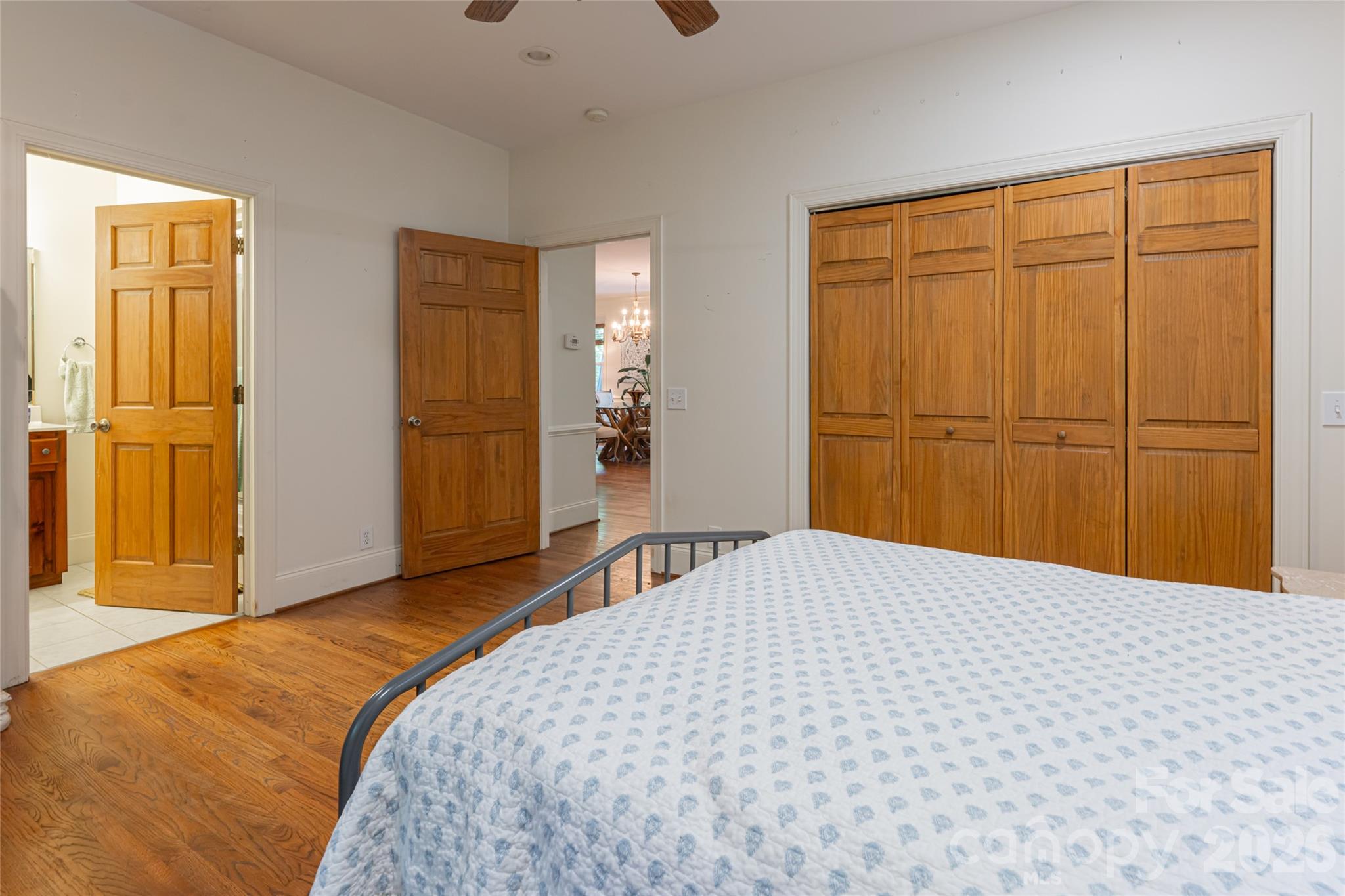 75 Cougar Lane — Saluda