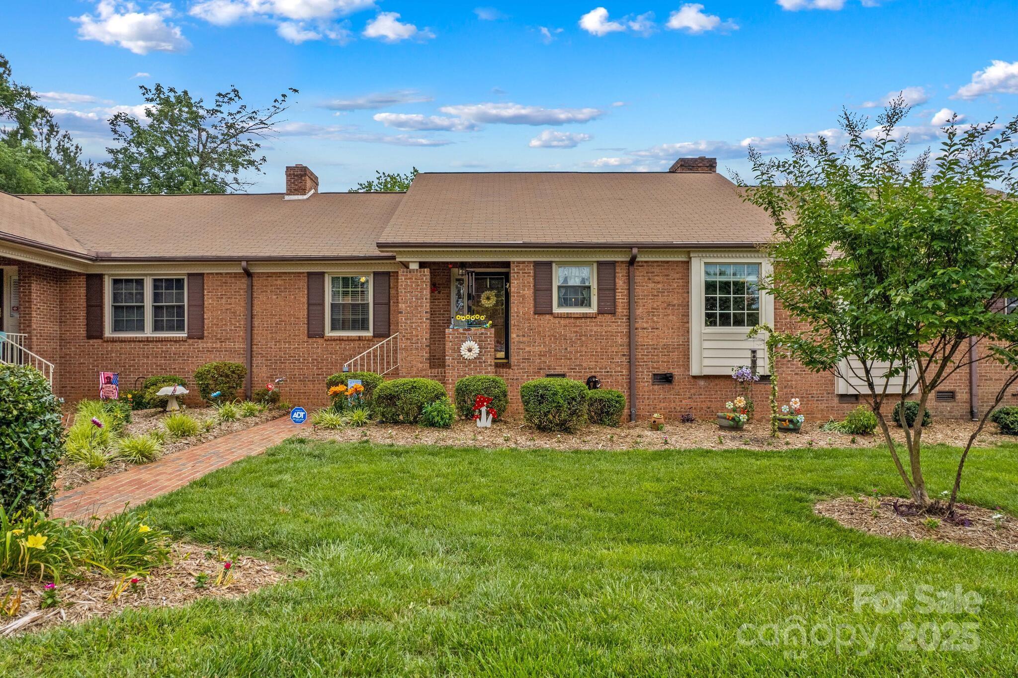 402 Swaim Court — Salisbury