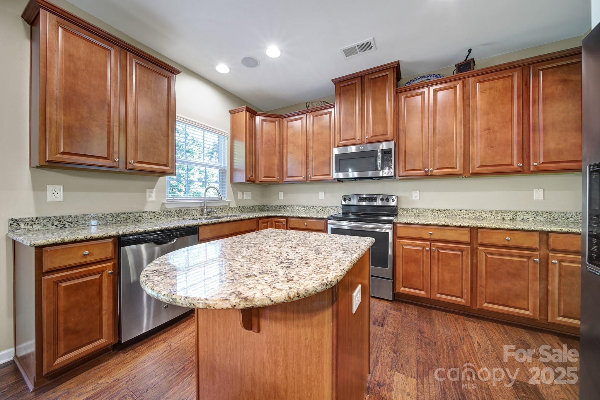 1012 Kings Bottom Drive — Fort Mill