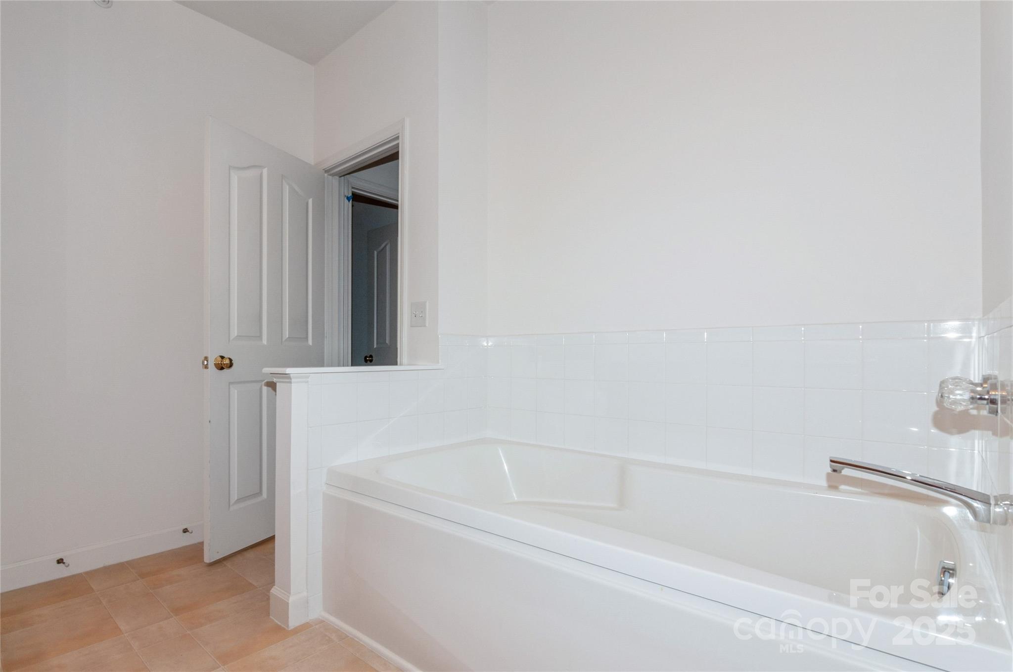11863 Ridgeway Park Drive — Charlotte