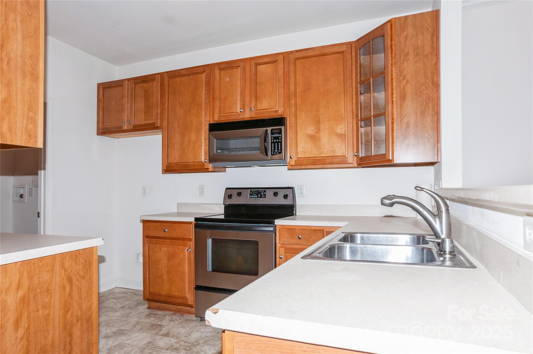 11863 Ridgeway Park Drive — Charlotte