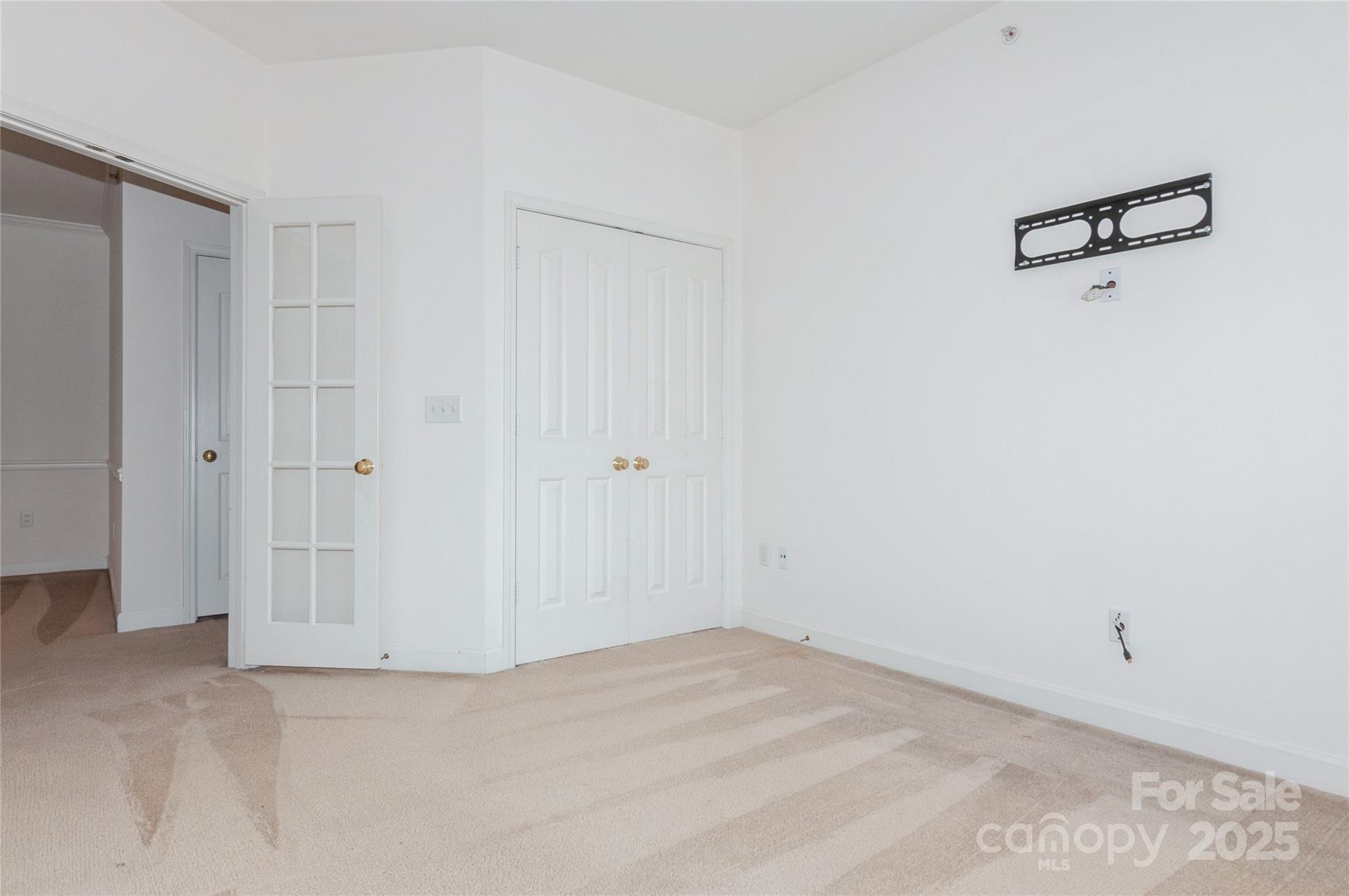 11863 Ridgeway Park Drive — Charlotte