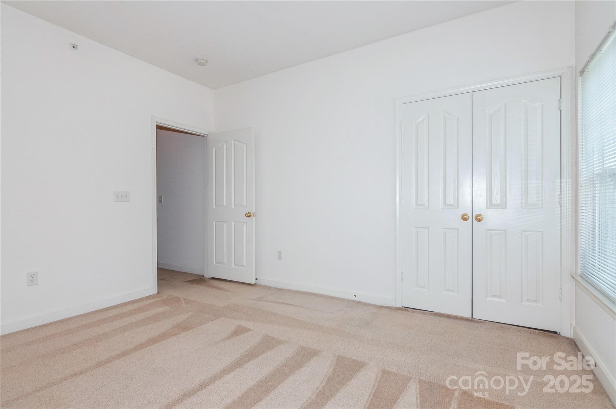 11863 Ridgeway Park Drive — Charlotte